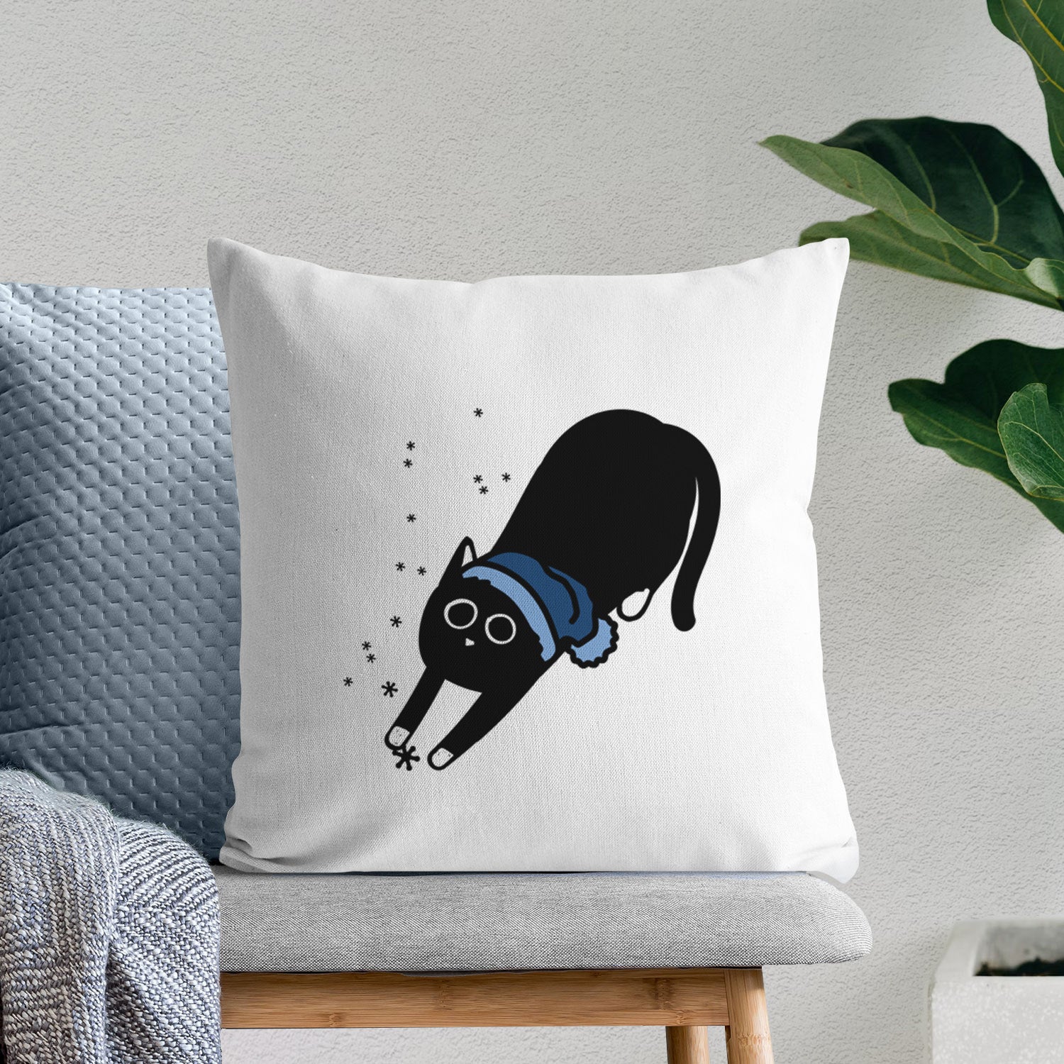 Love Always Black Cat - Bug - Throw Pillow Cover