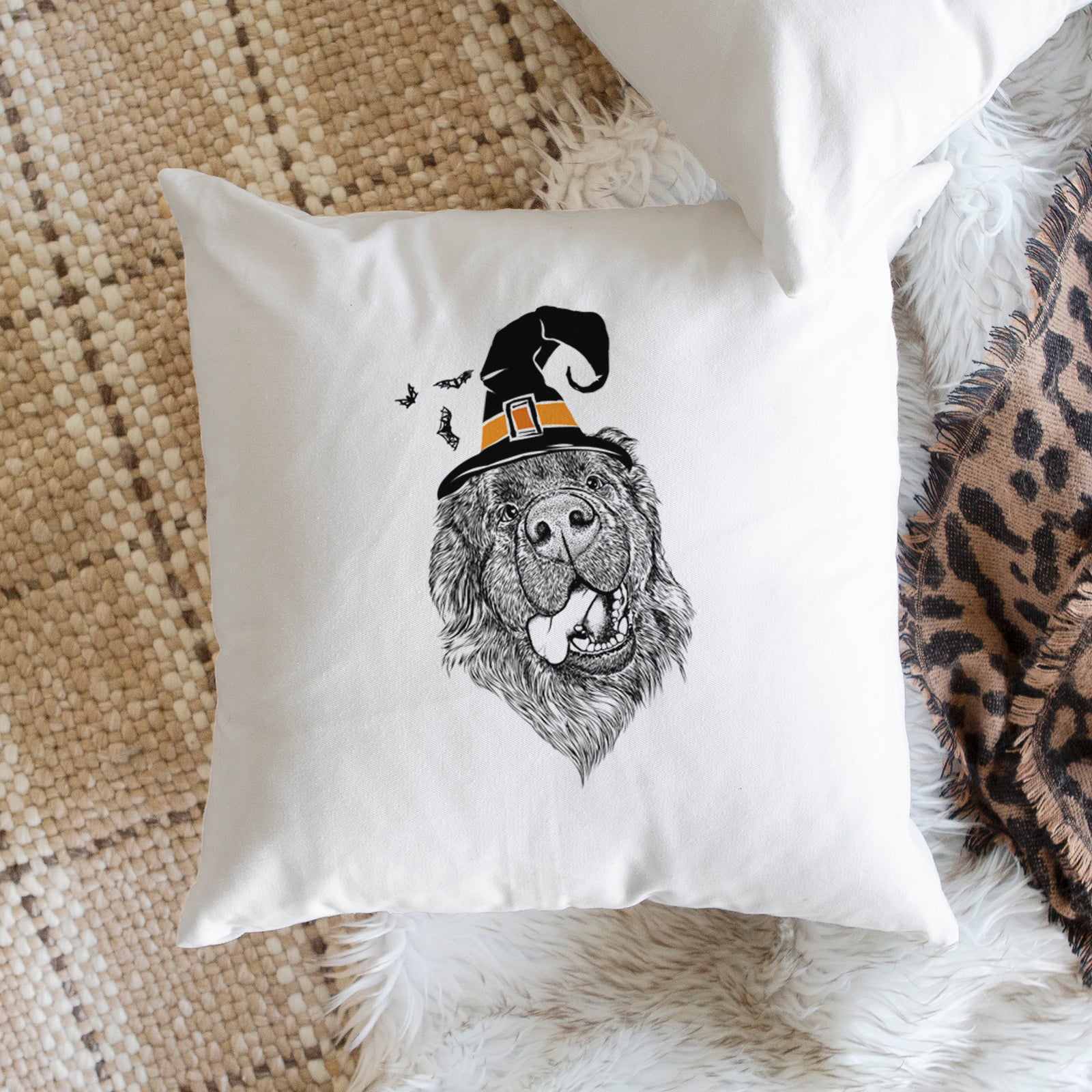 Tuna the Newfoundland - Throw Pillow Cover