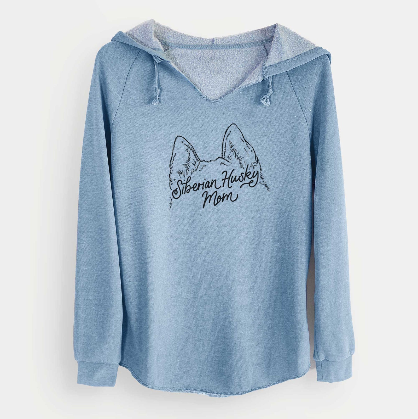 'Siberian Husky Mom' design on a Misty Blue Cali Wave Hooded Sweatshirt