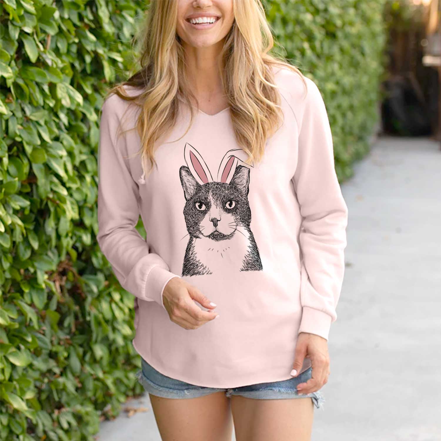 Easter Pinky the Tuxedo Cat - Cali Wave Hooded Sweatshirt
