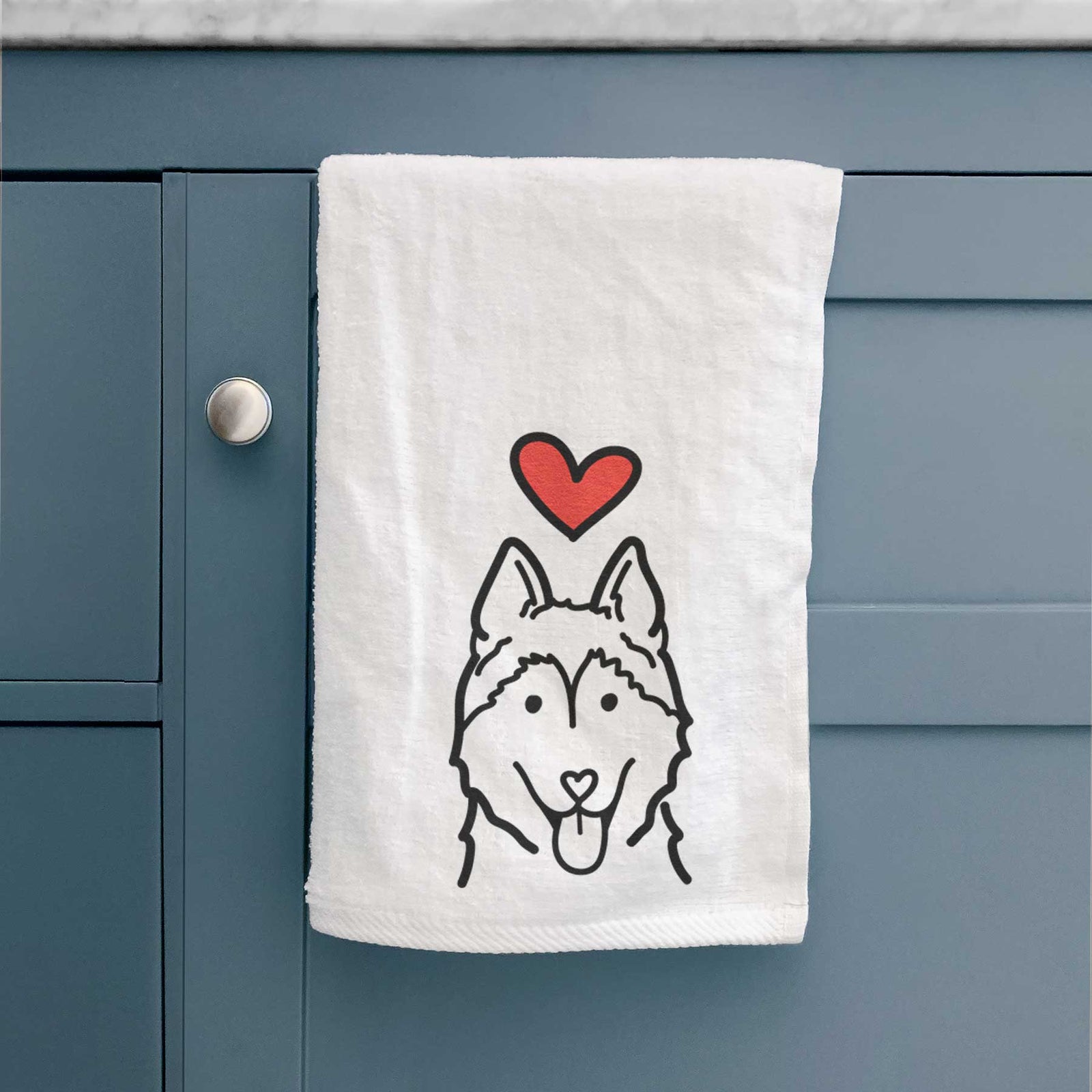 Minimalist line drawing of a Siberian Husky with a red heart on a decorative hand towel