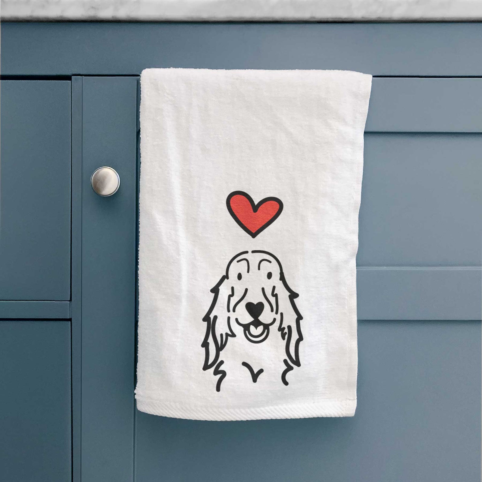 Minimalist line drawing of a Setter with a red heart on a decorative hand towel