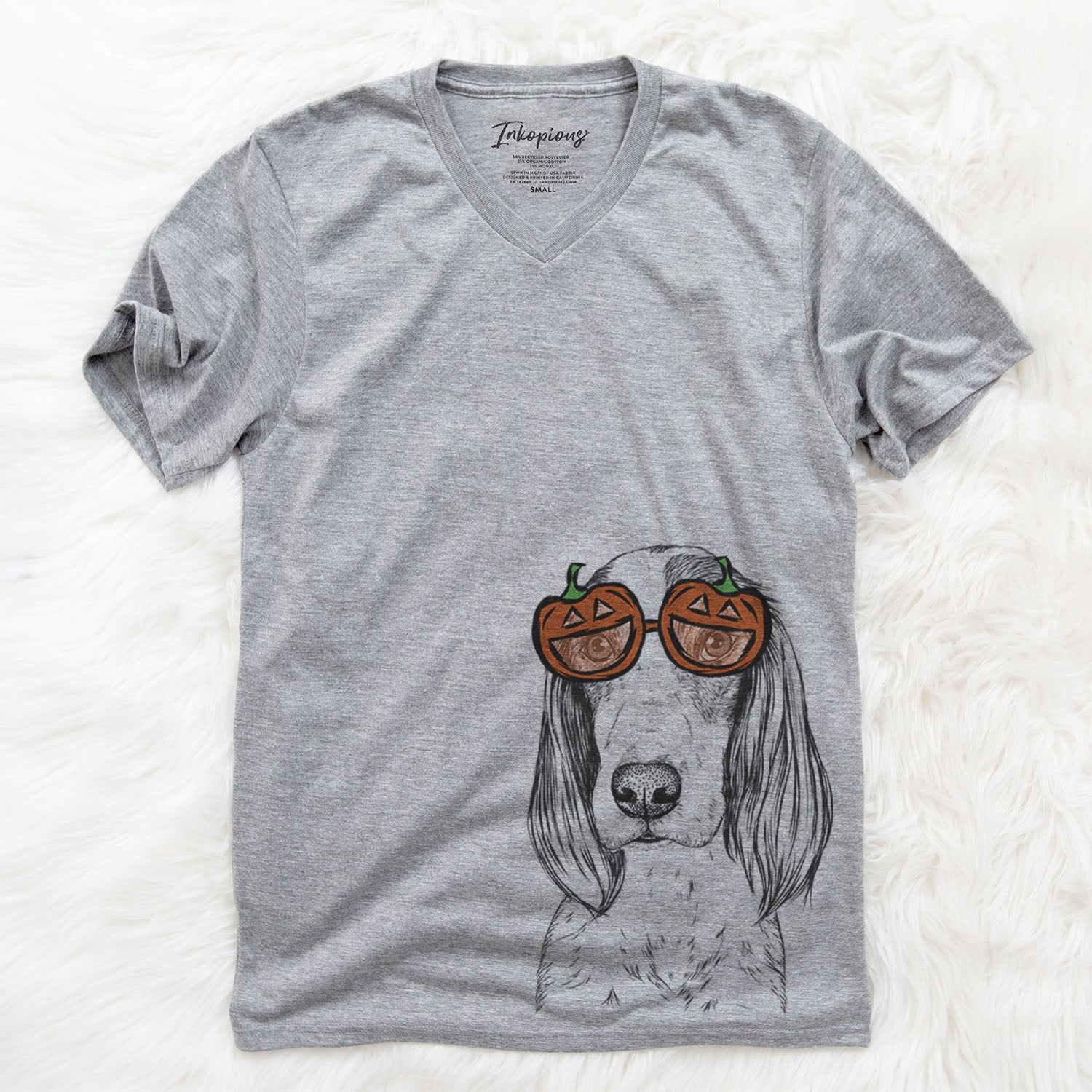 Hand-drawn sketch of Aline the Irish Red and White Setter wearing pumpkin glasses on a Grey pumpkin collection