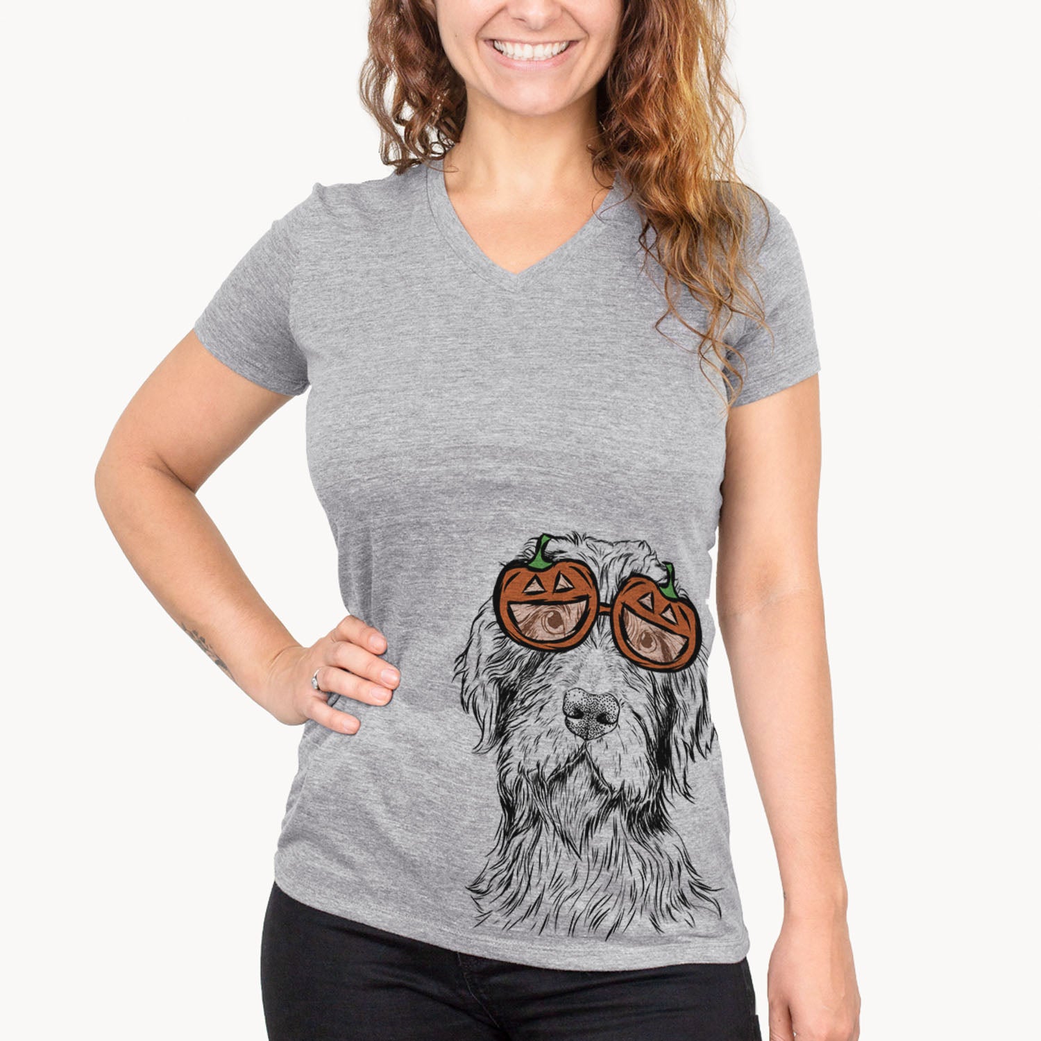 Hand-drawn sketch of Doc Holliday the Pudelpointer wearing pumpkin glasses on a Grey pumpkin collection