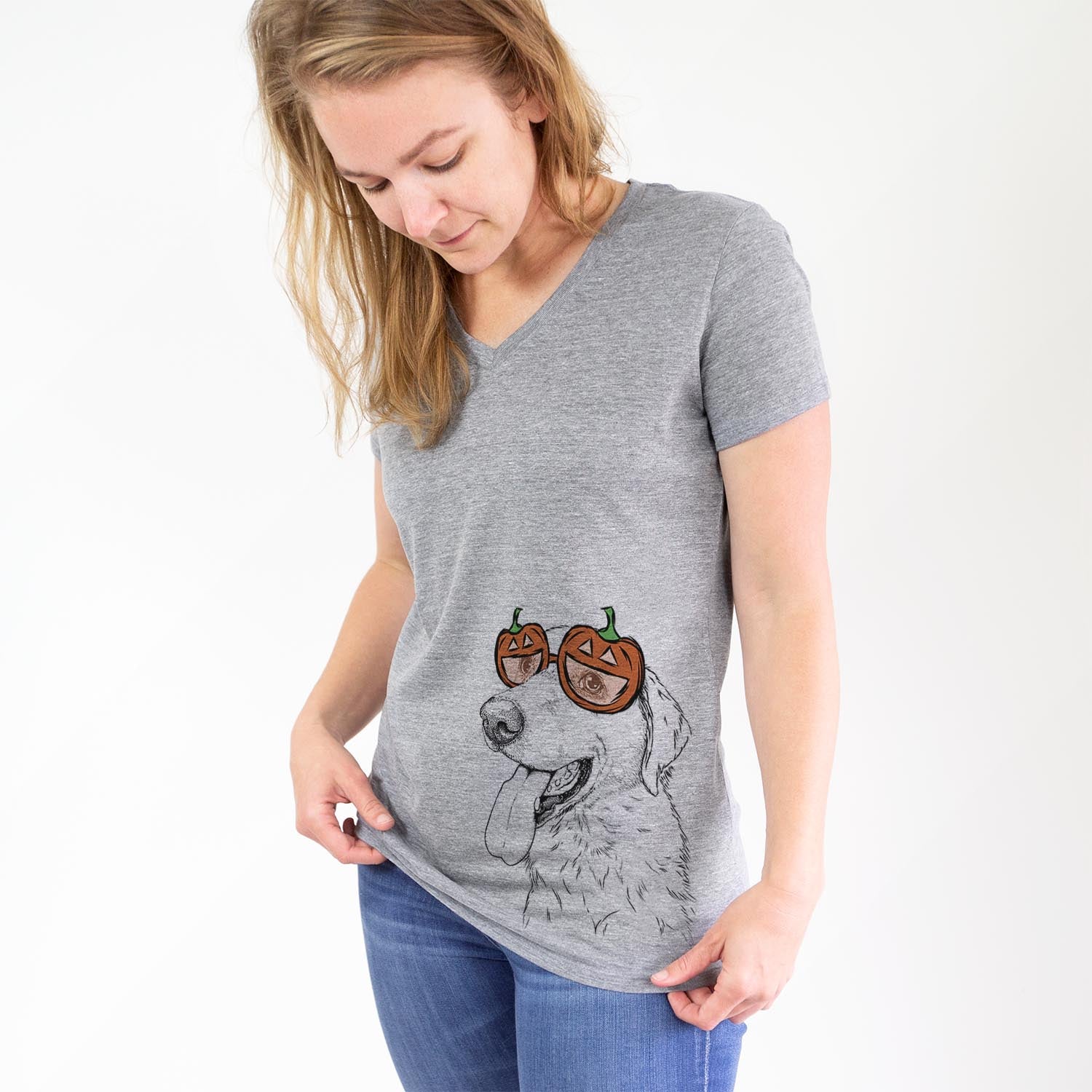 Hand-drawn sketch of Purl the British Lab wearing pumpkin glasses on a Grey pumpkin collection