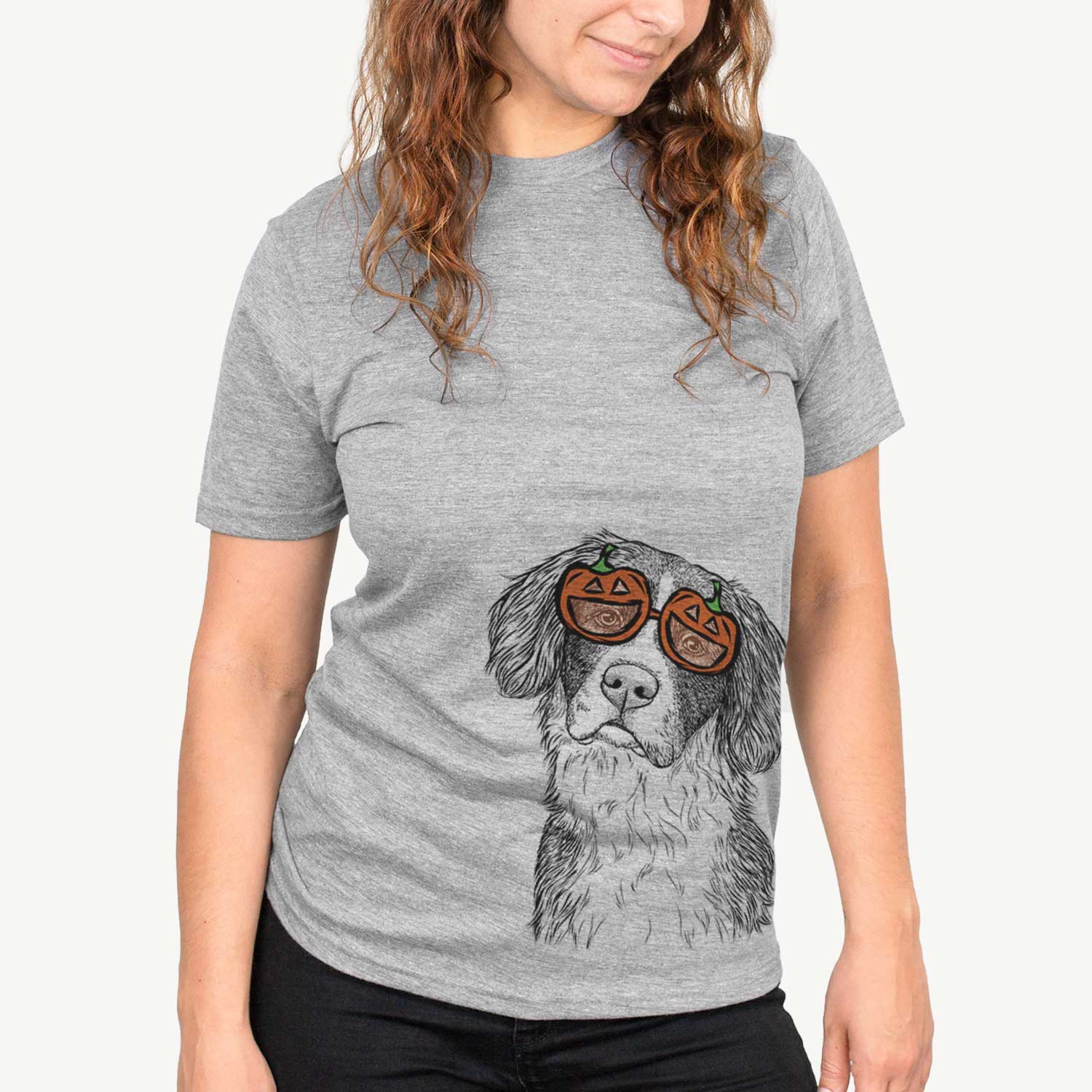 Hand-drawn sketch of Dulce the Drentsche Patrijshond wearing pumpkin glasses on a Grey pumpkin collection