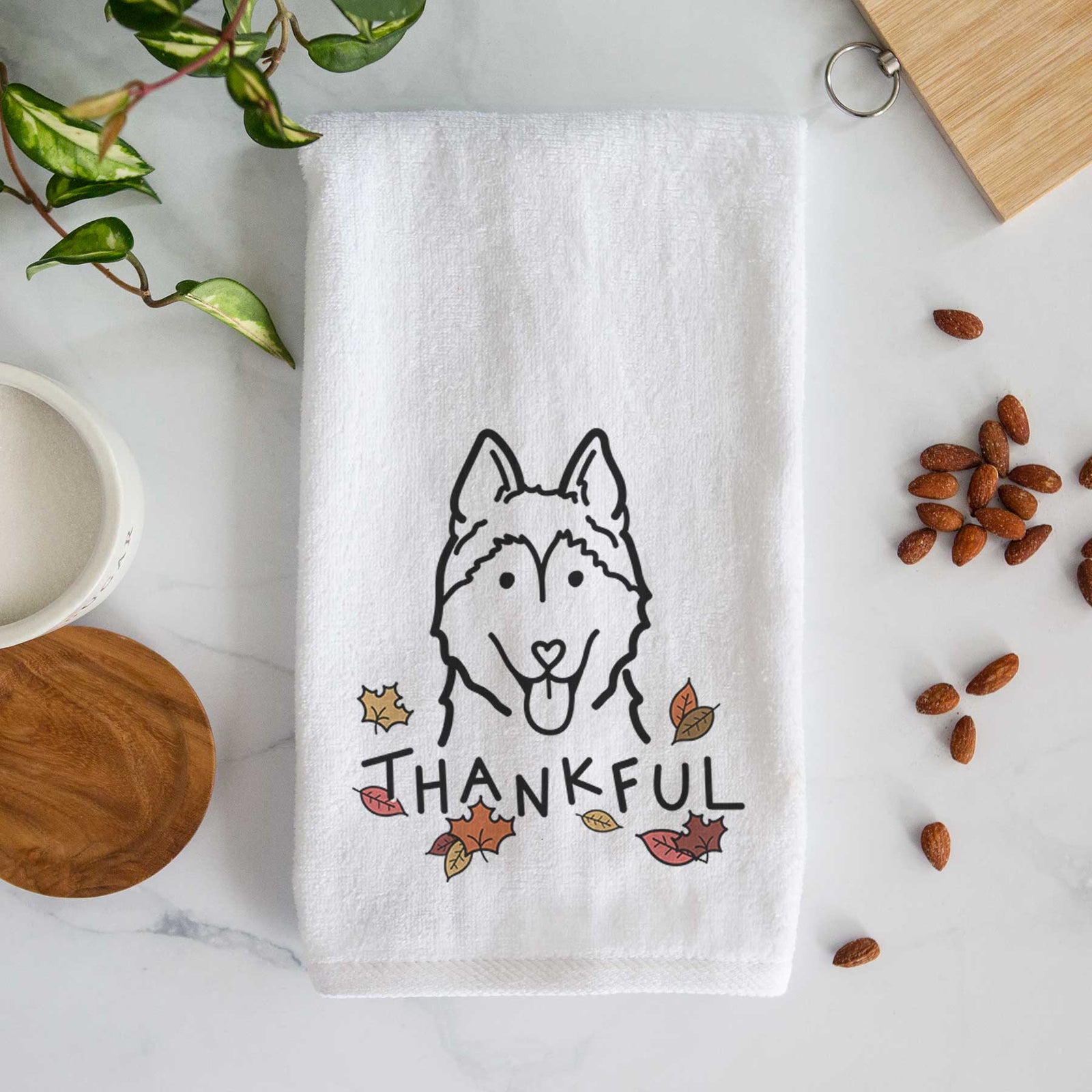 Minimalist line drawing of a Siberian Husky with 'Thankful' lettering on a decorative hand towel