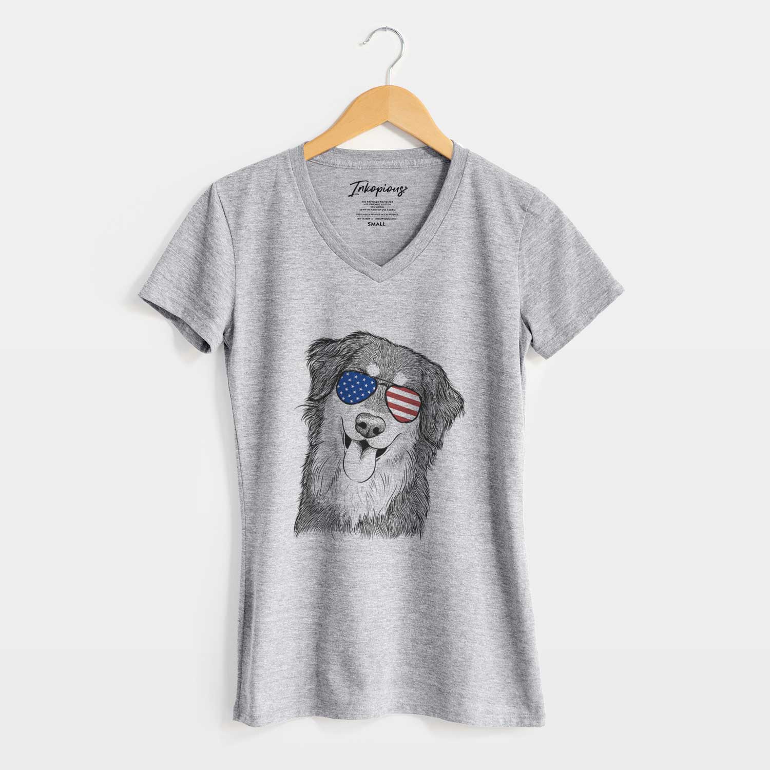 USA Brodie the Golden Aussie - Women's Perfect V-neck Shirt