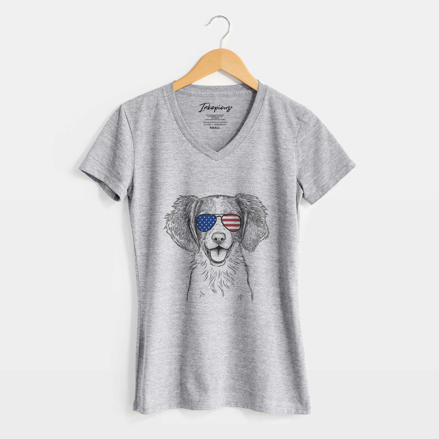 USA Happy Holly the Brittany Spaniel - Women's Perfect V-neck Shirt