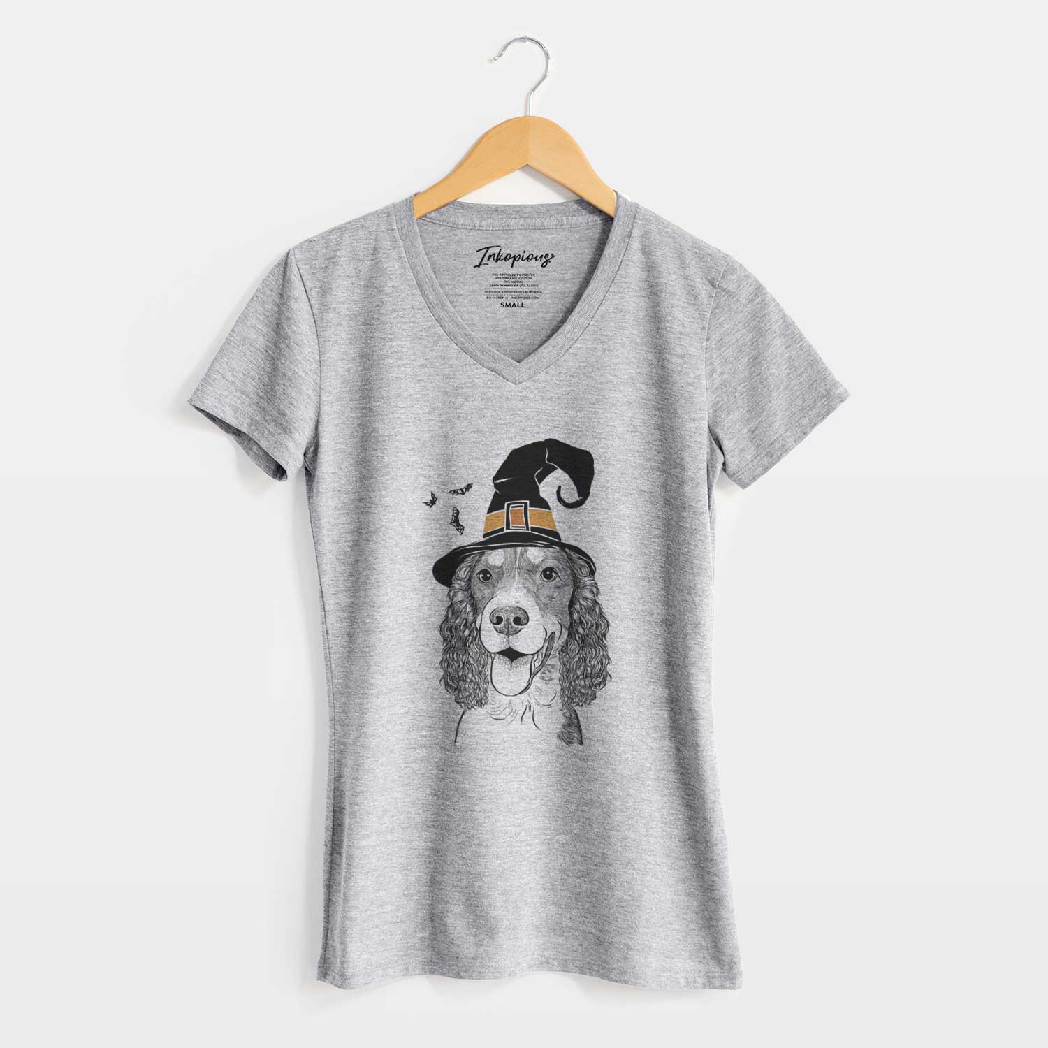 Witch Delilah the English Springer Spaniel - Women's V-neck Shirt