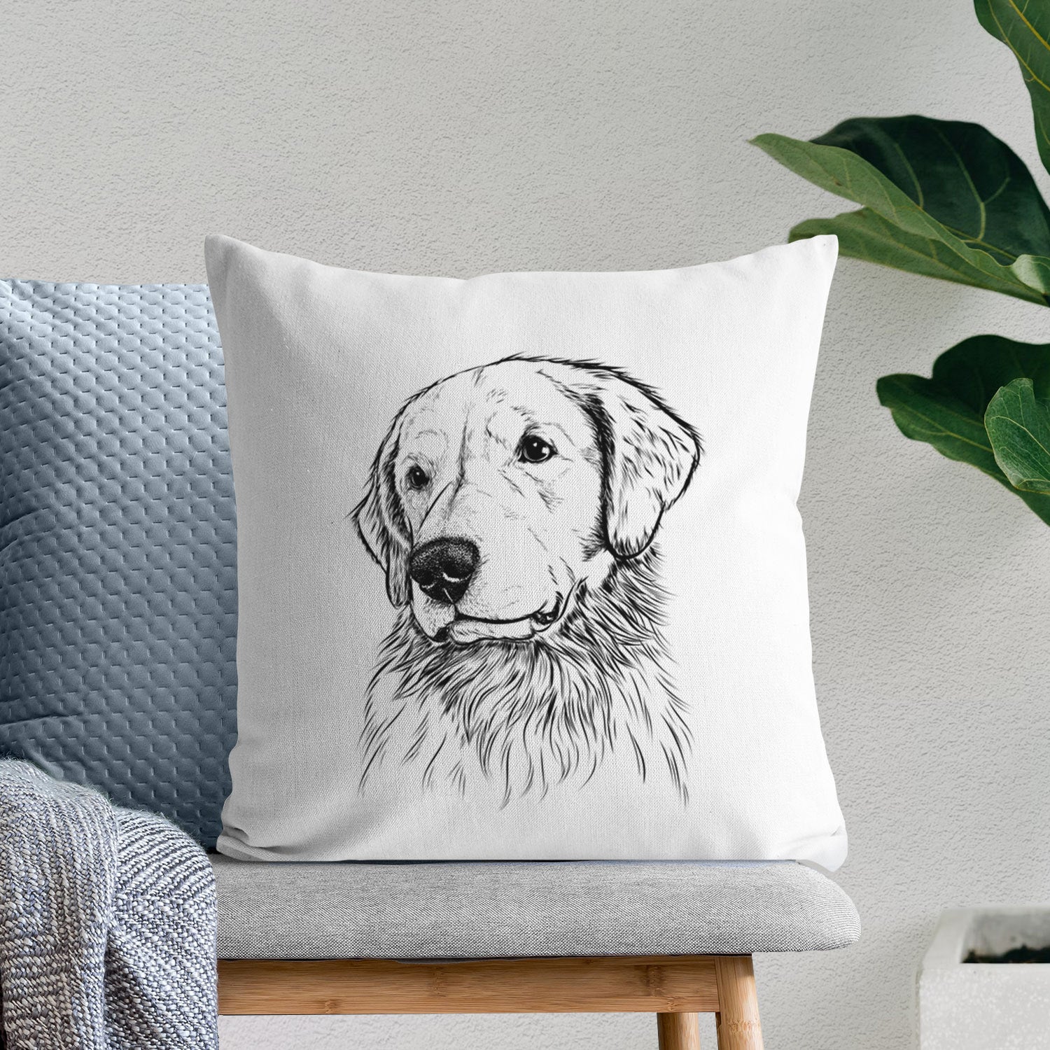 Quinn the Golden Retriever - Throw Pillow Cover