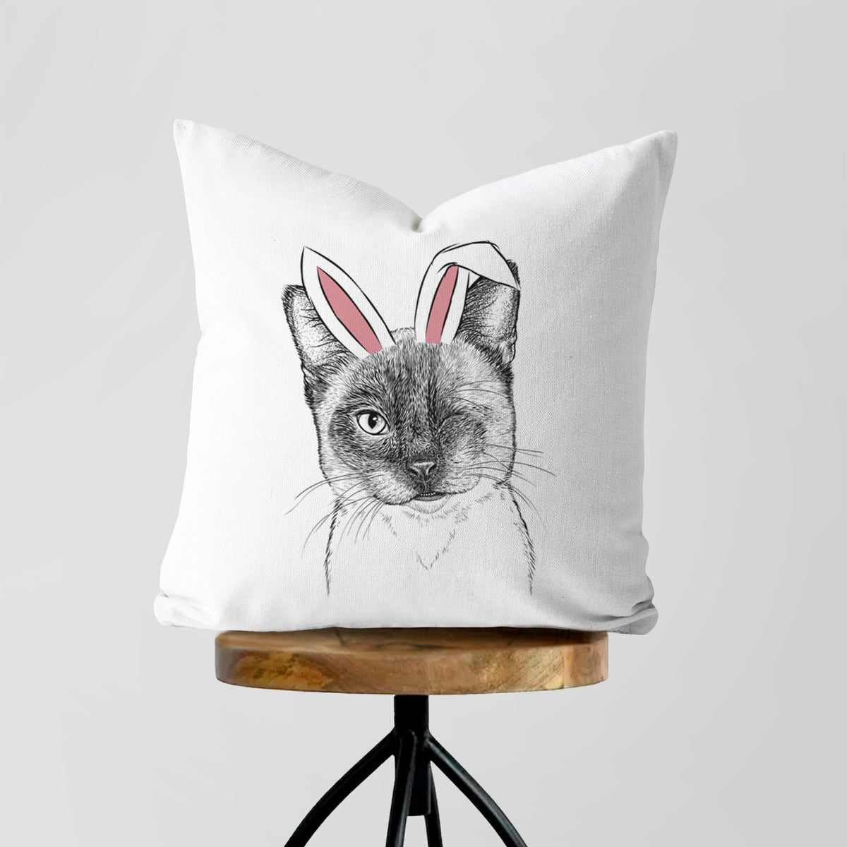 Hoggle the Siamese Cat - Throw Pillow Cover