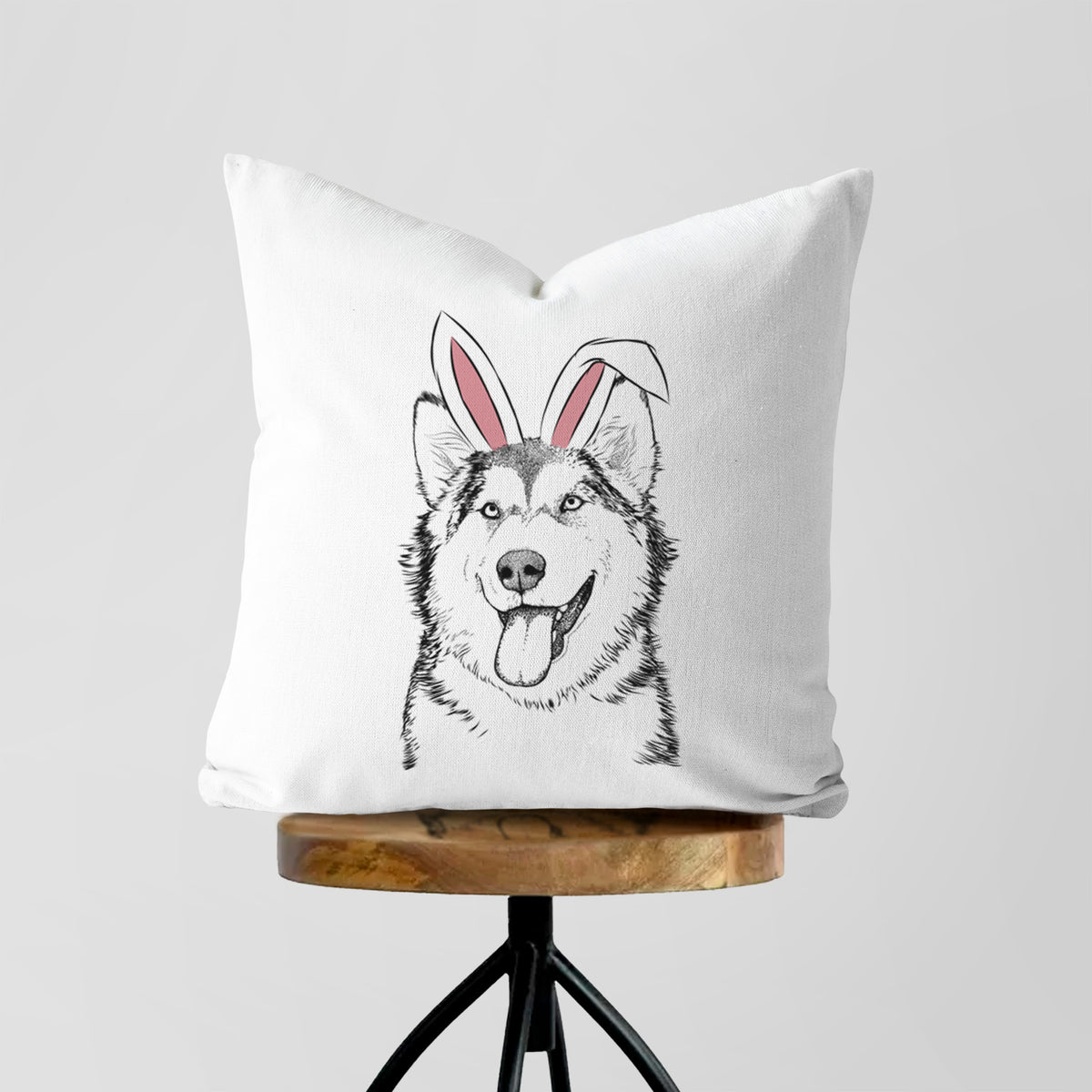 Kaskae the Alaskan Malamute - Throw Pillow Cover
