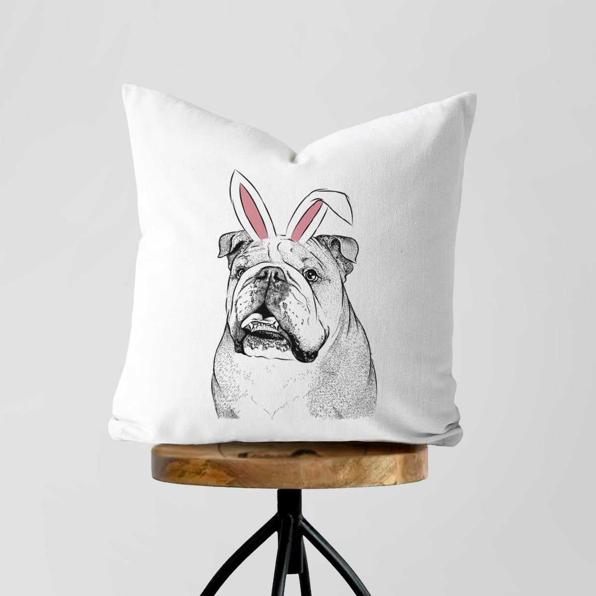Piggy the English Bulldog - Throw Pillow Cover
