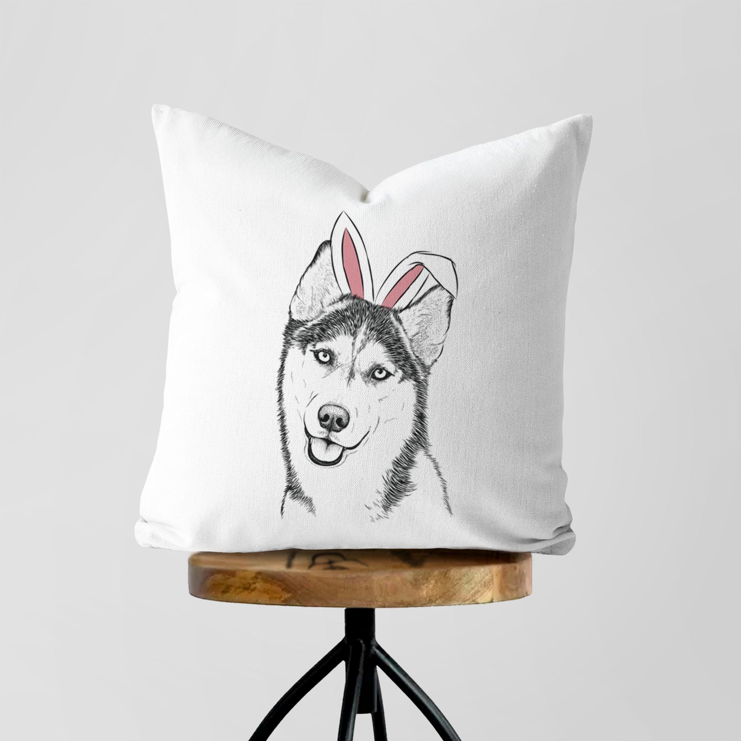 Remmie the Siberian Husky - Throw Pillow Cover