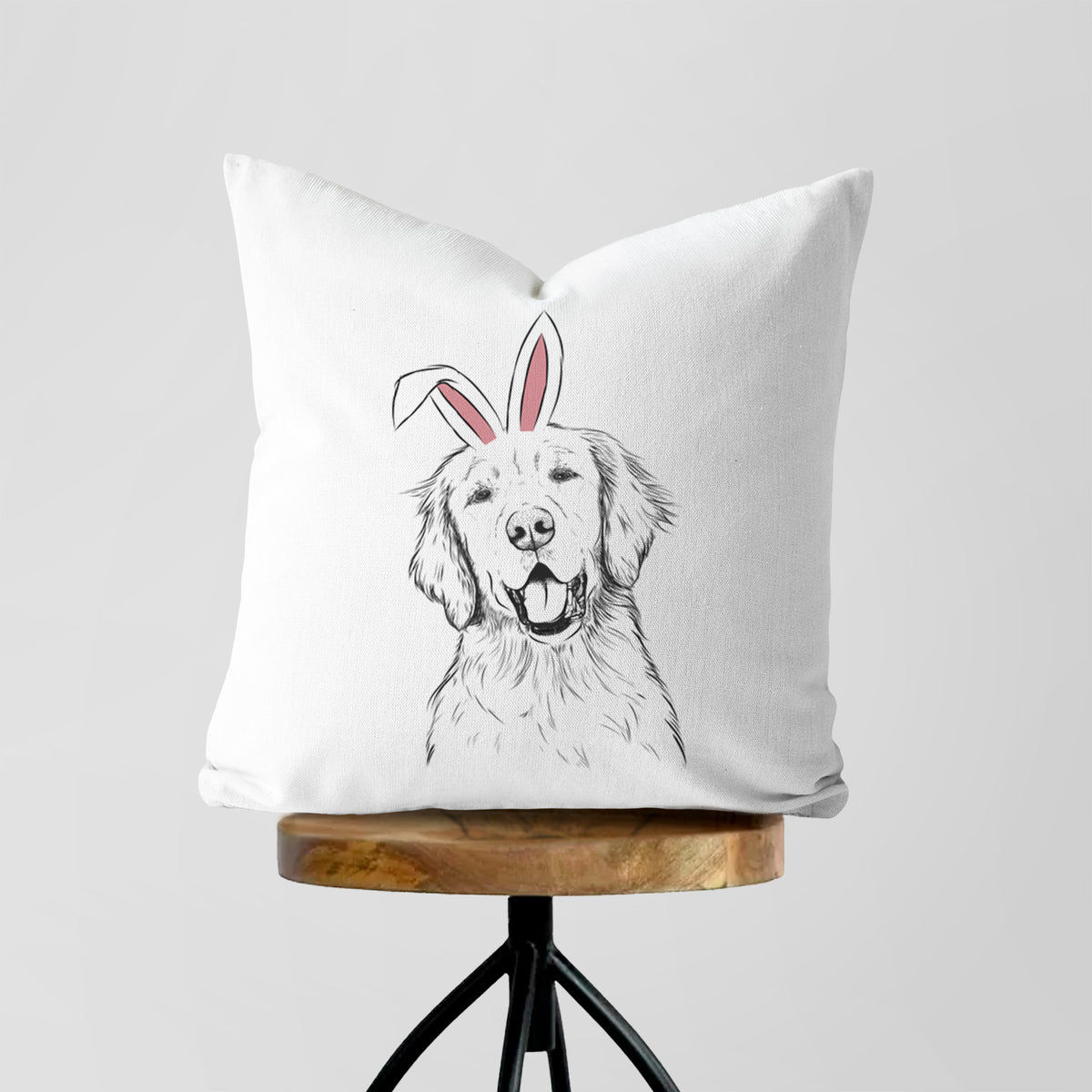 Wallace the Golden Retriever - Throw Pillow Cover