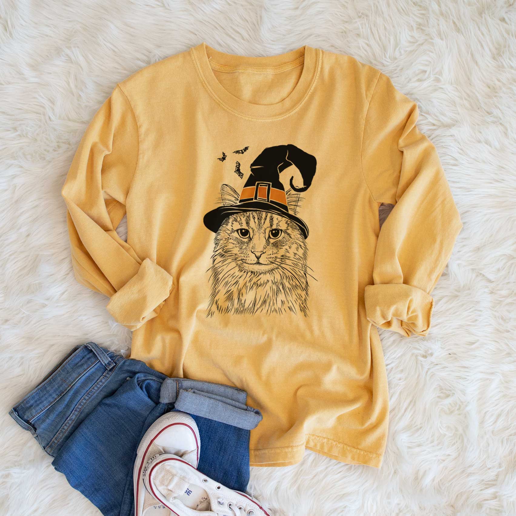 Witch Oliver Fluff the Maine Coon Mix Cat - Men's Heavyweight 100% Cotton Long Sleeve