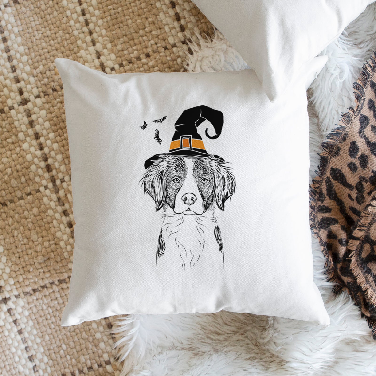 Remi the Brittany - Throw Pillow Cover