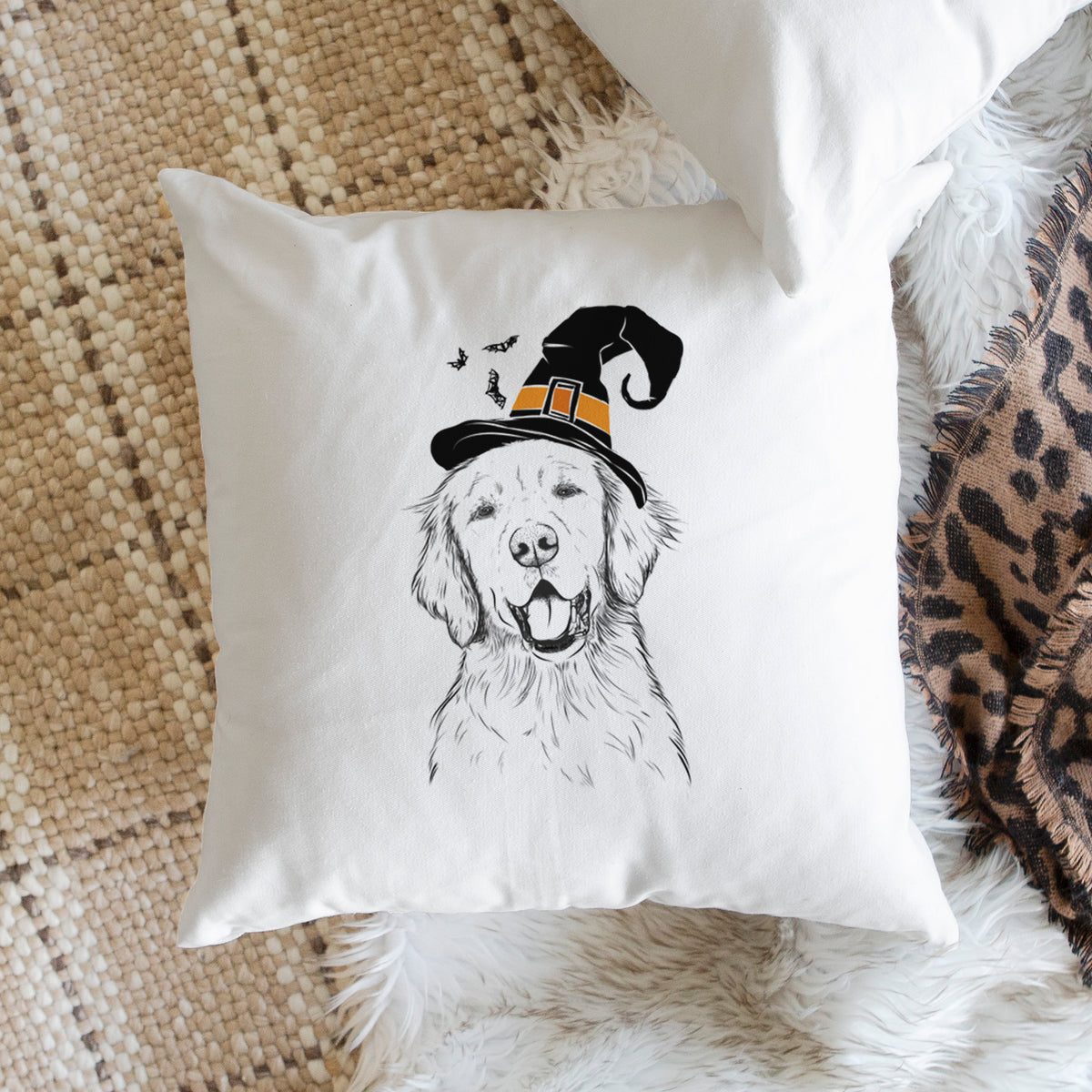 Wallace the Golden Retriever - Throw Pillow Cover