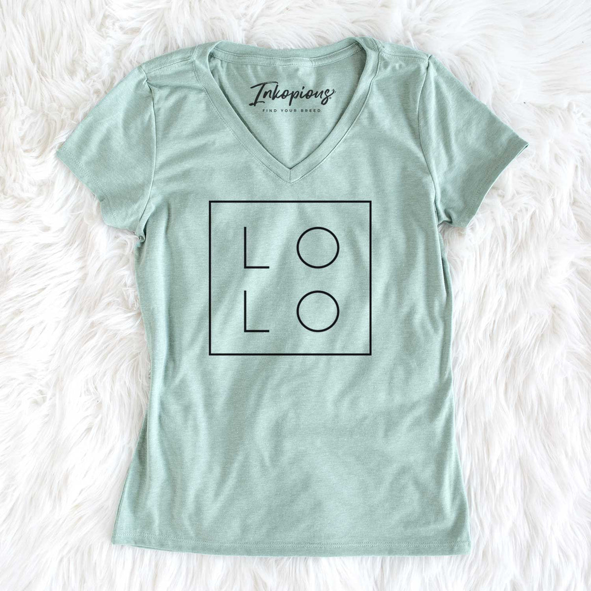 Lolo Boxed  - Women&#39;s V-neck Shirt