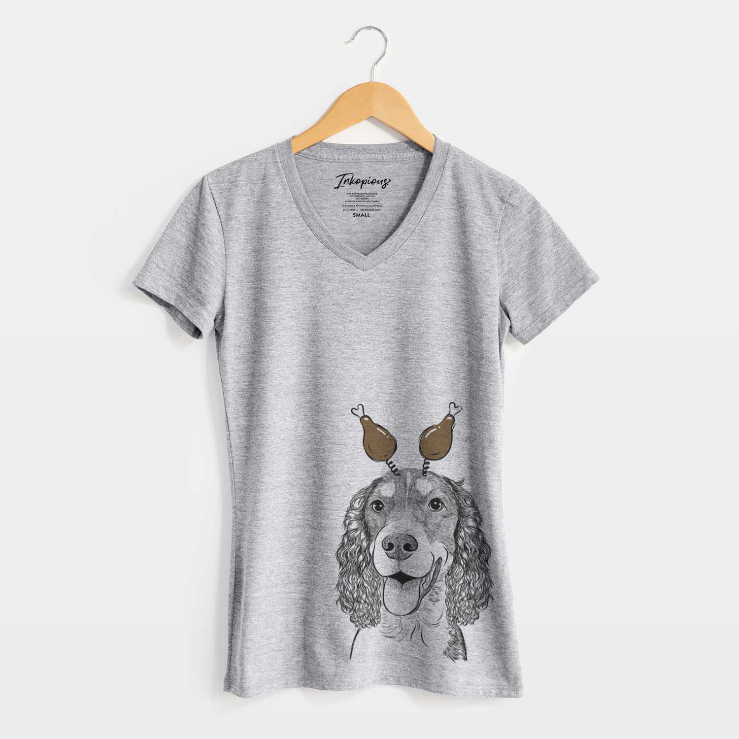 Thanksgiving Delilah the English Springer Spaniel - Women's V-neck Shirt