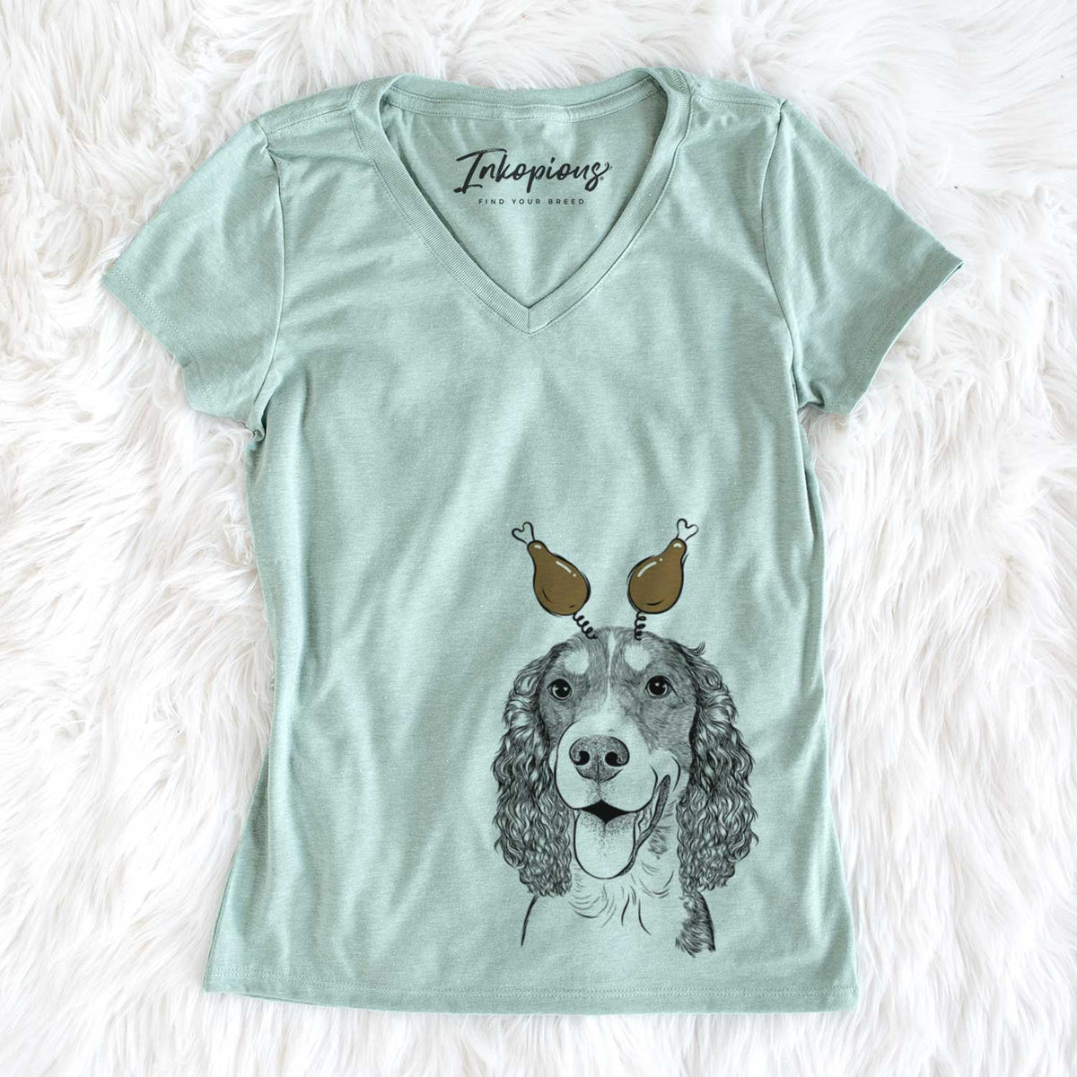 Thanksgiving Delilah the English Springer Spaniel - Women&#39;s V-neck Shirt