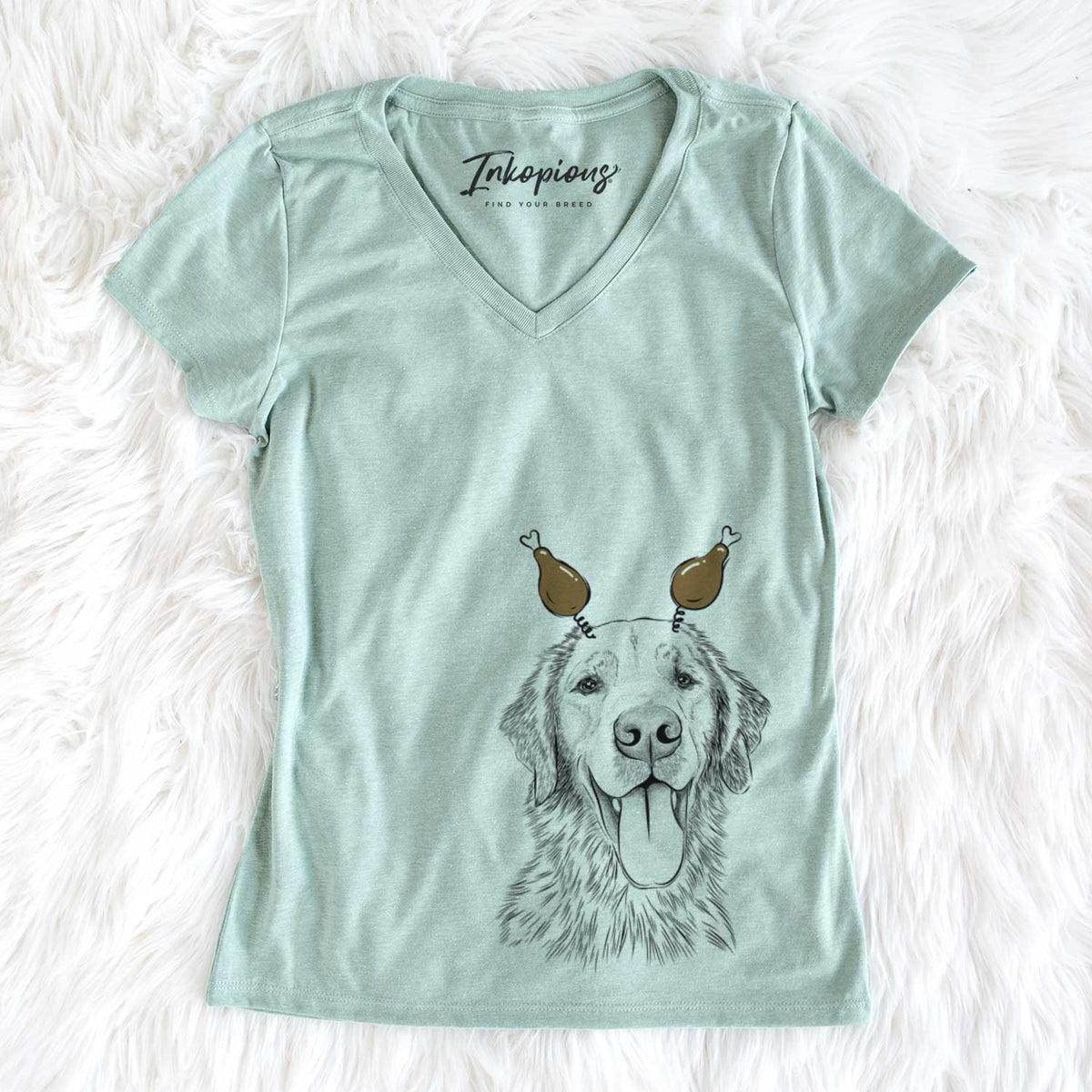 Thanksgiving Oliver Tredup the Golden Retriever - Women&#39;s V-neck Shirt