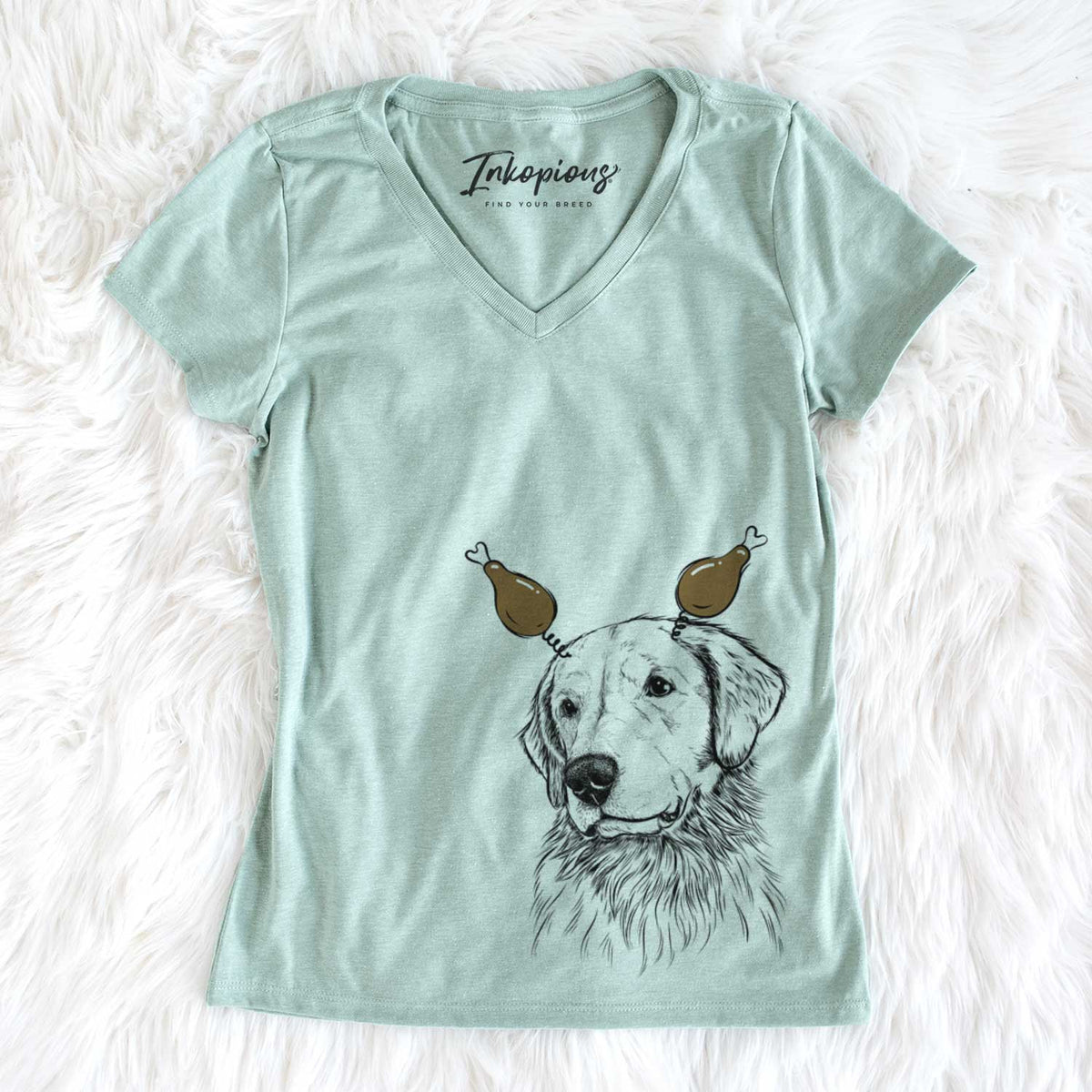 Thanksgiving Quinn the Golden Retriever - Women&#39;s V-neck Shirt