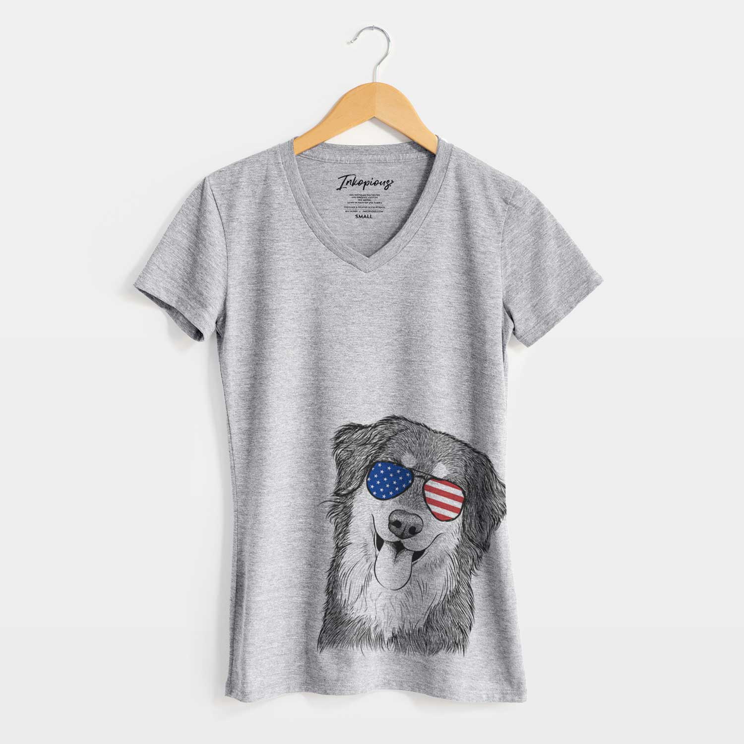 USA Brodie the Golden Aussie - Women's Perfect V-neck Shirt