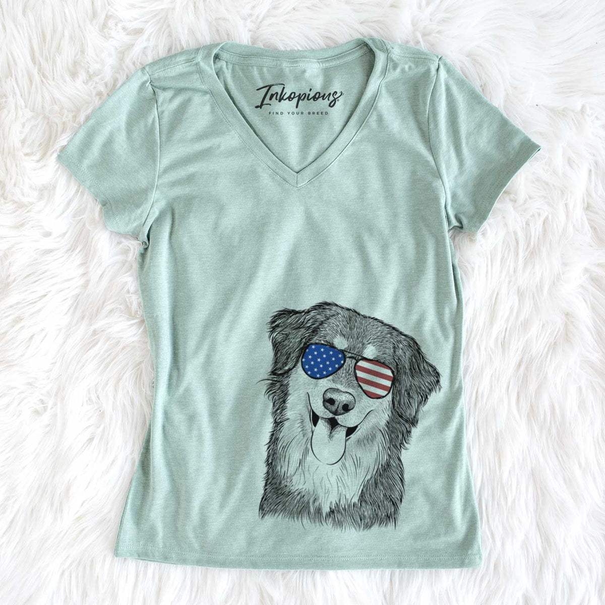 USA Brodie the Golden Aussie - Women's Perfect V-neck Shirt