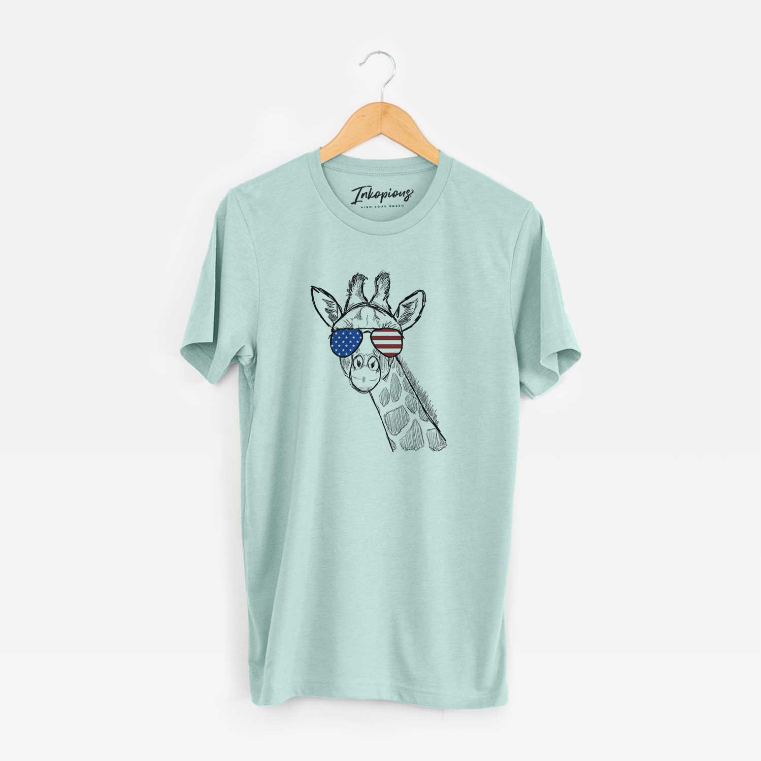 USA Cedrick the Giraffe - Unisex Crewneck