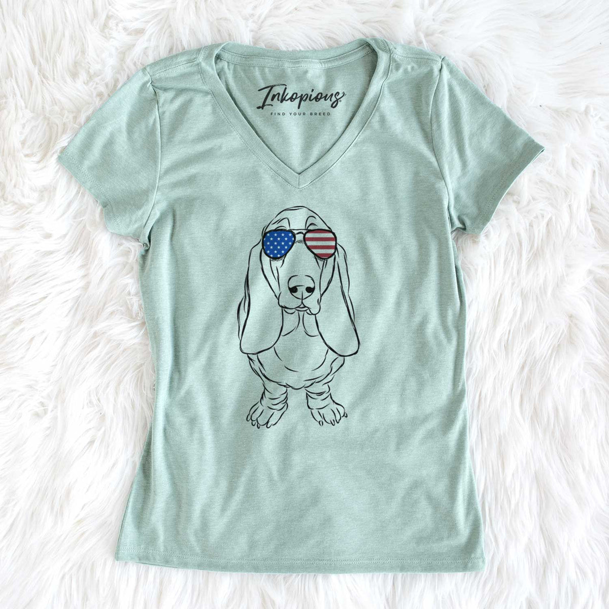 USA Charlie the Basset Hound - Women's Perfect V-neck Shirt