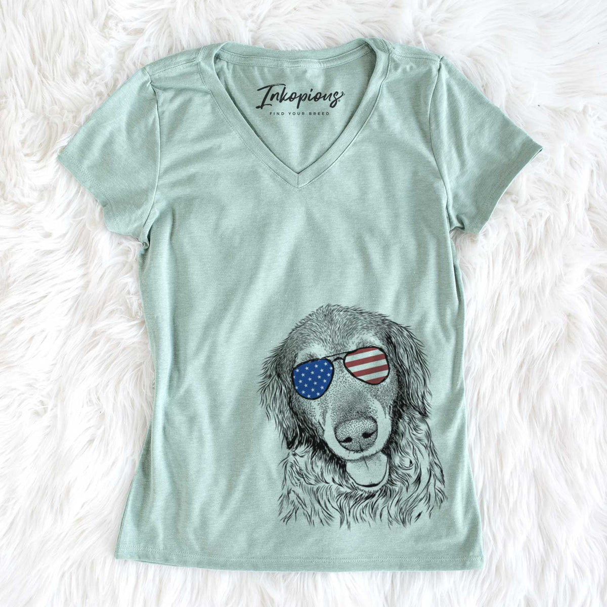 USA Duncan the Golden Retriever - Women's Perfect V-neck Shirt