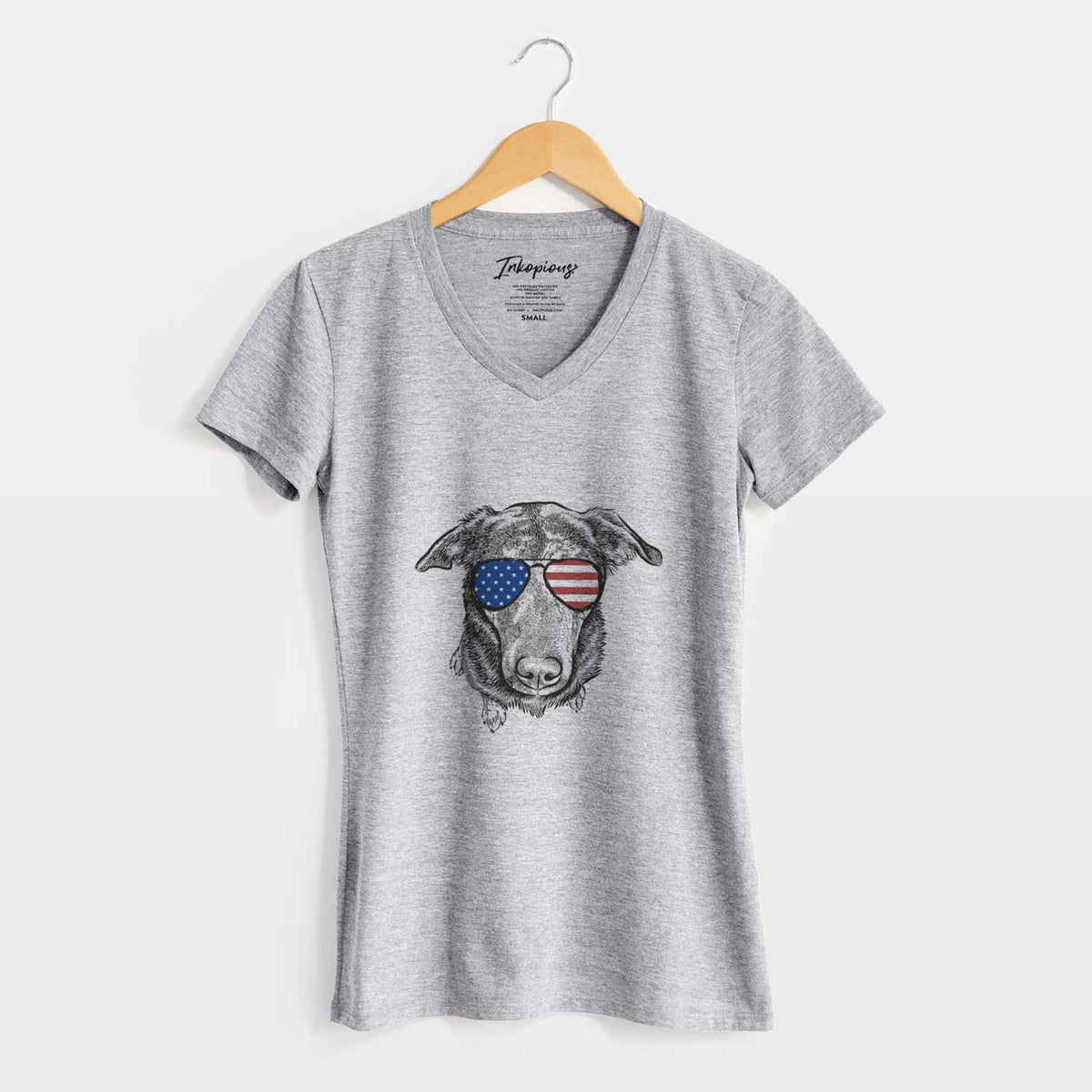 USA Echo the Pitbull Beagle Mix - Women&#39;s Perfect V-neck Shirt