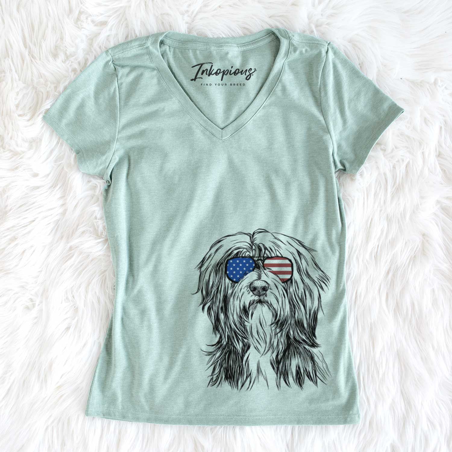 USA Fiji the Polish Lowland Sheepdog - Women's Perfect V-neck Shirt