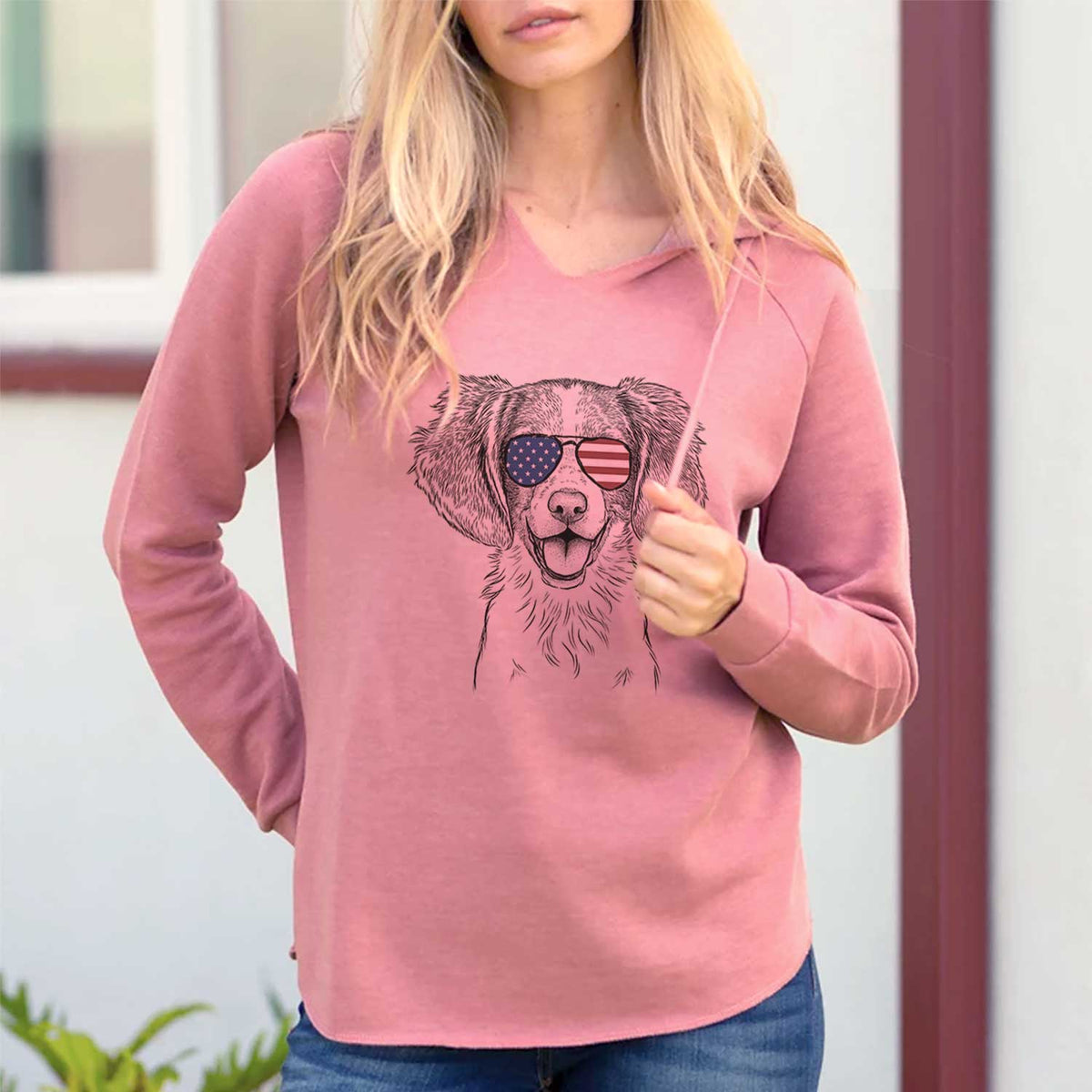 USA Happy Holly the Brittany Spaniel - Cali Wave Hooded Sweatshirt