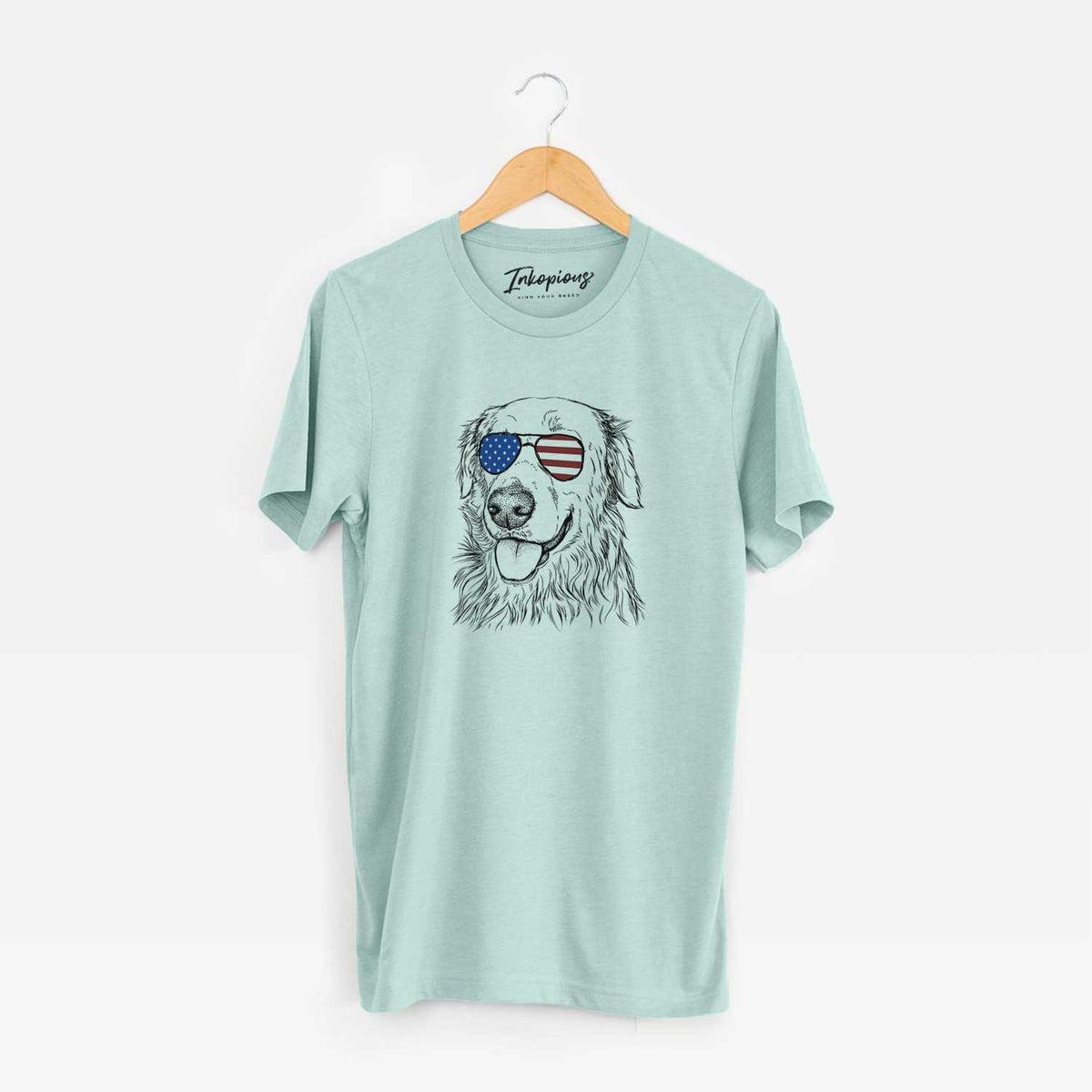 USA Hopper the Golden Retriever - Unisex Crewneck