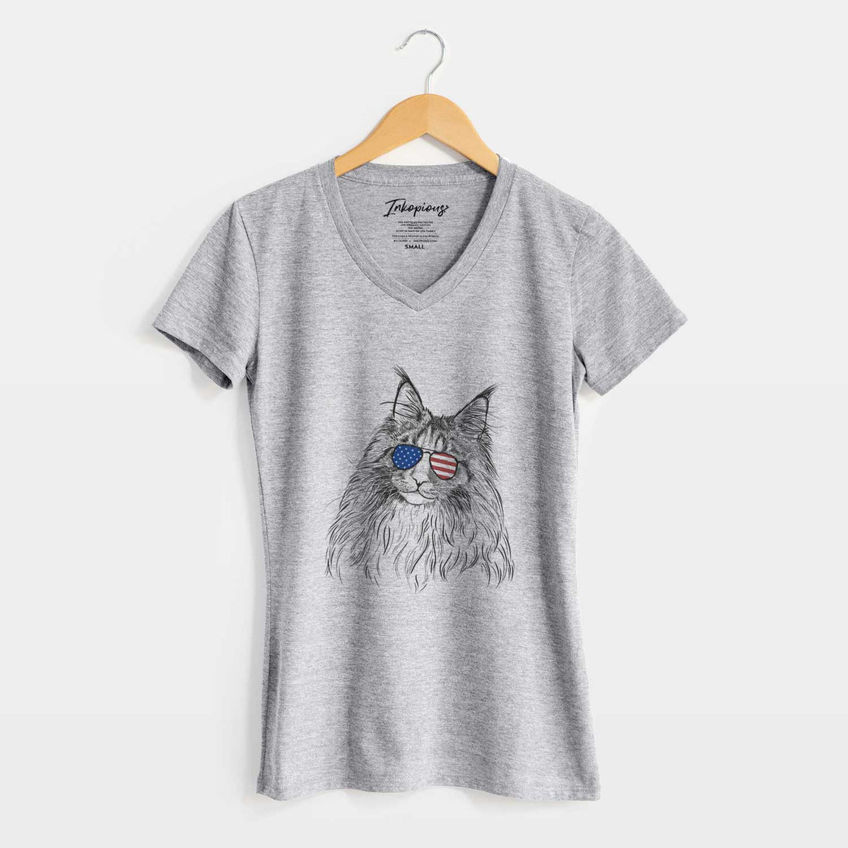 USA Kiki the Maine Coon Cat - Women&#39;s Perfect V-neck Shirt