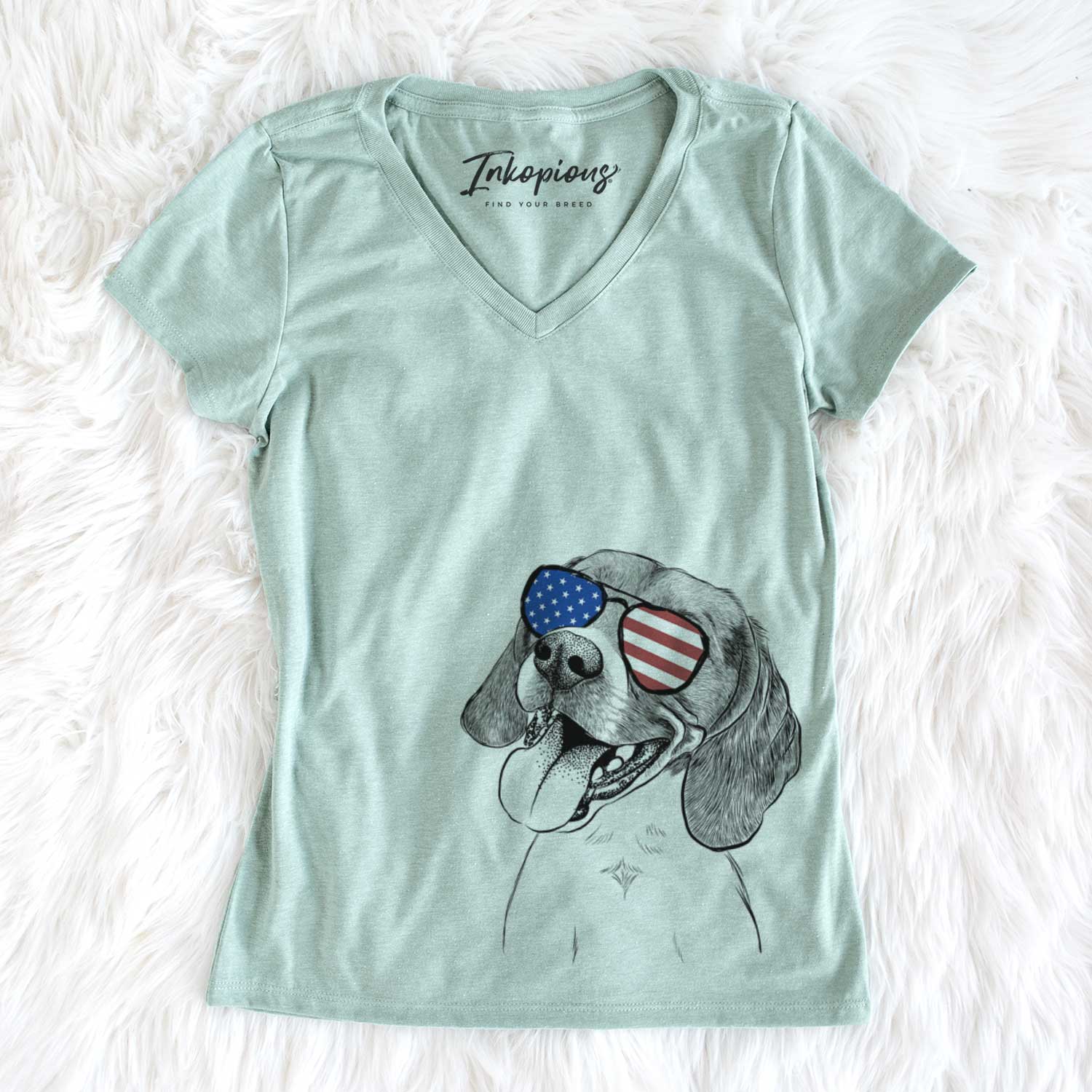 USA Little Bandit the Beagle - Women's Perfect V-neck Shirt