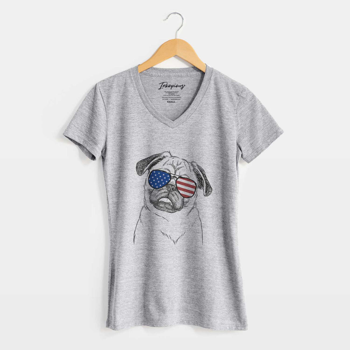 USA Macy the Pug - Women&#39;s Perfect V-neck Shirt