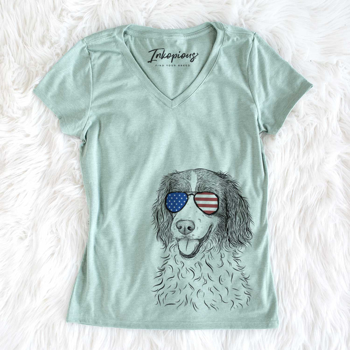USA Maggie the Springer Spaniel - Women's Perfect V-neck Shirt