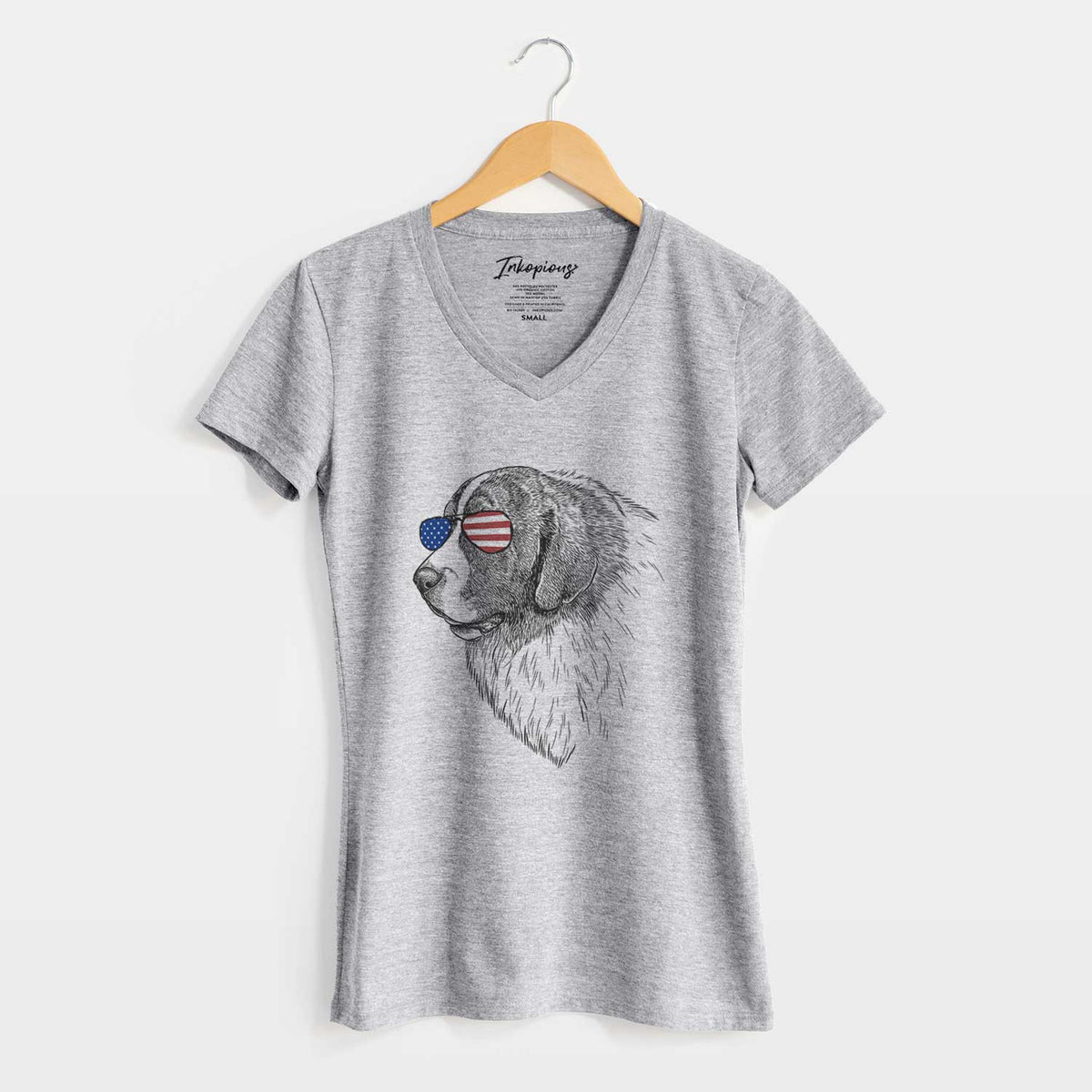 USA Magnus the Pyrenean Mastiff - Women&#39;s Perfect V-neck Shirt