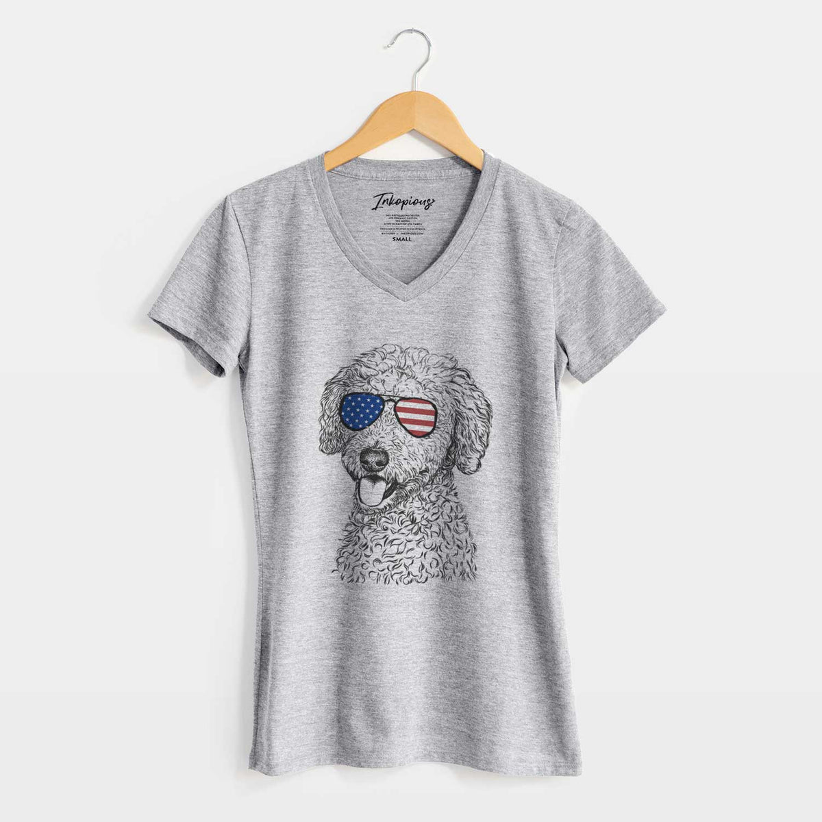 USA Marlow the Goldendoodle - Women&#39;s Perfect V-neck Shirt