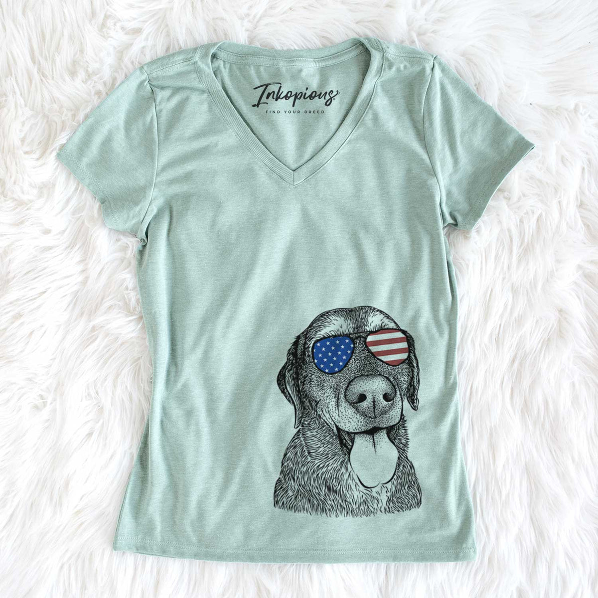USA Max the Labrador Retriever - Women's Perfect V-neck Shirt