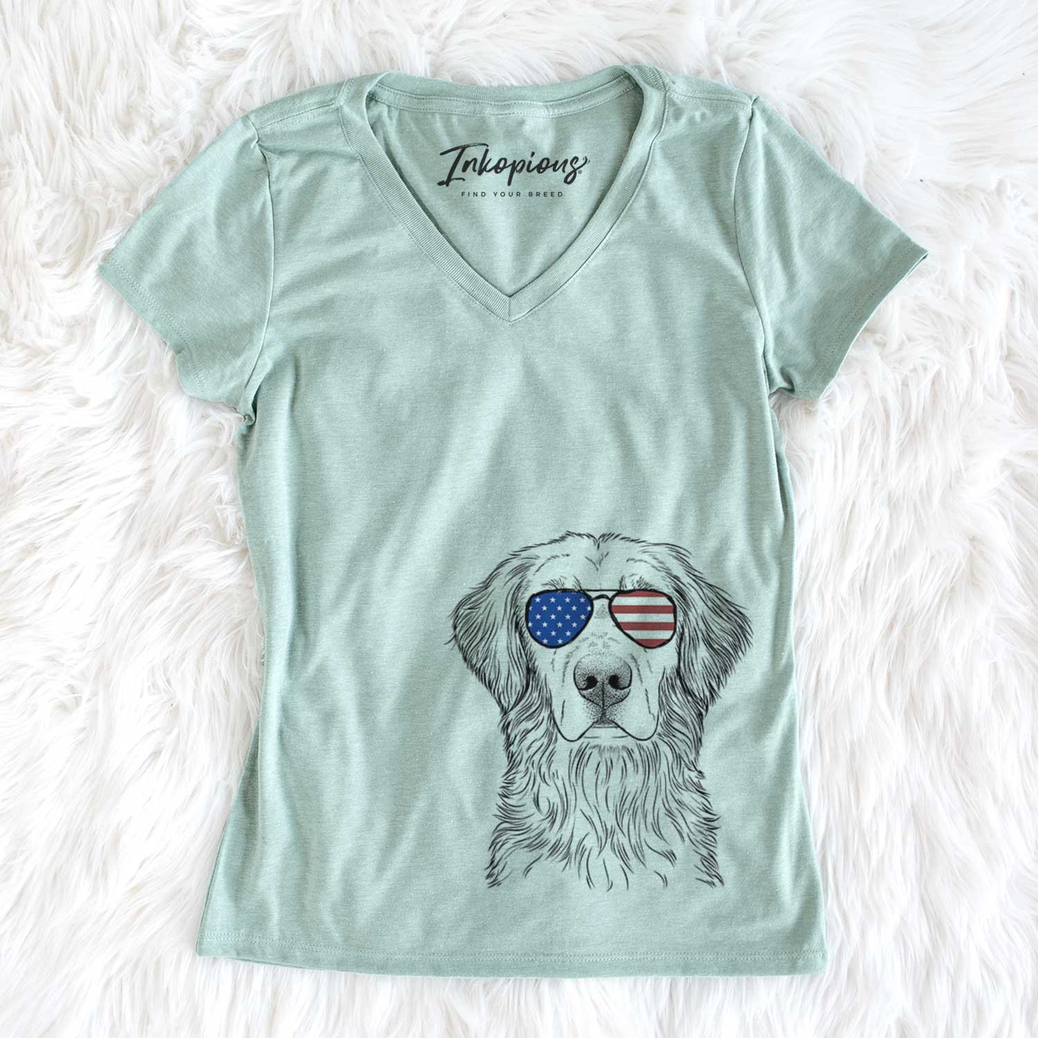 USA Moose the Field Golden Retriever - Women's Perfect V-neck Shirt