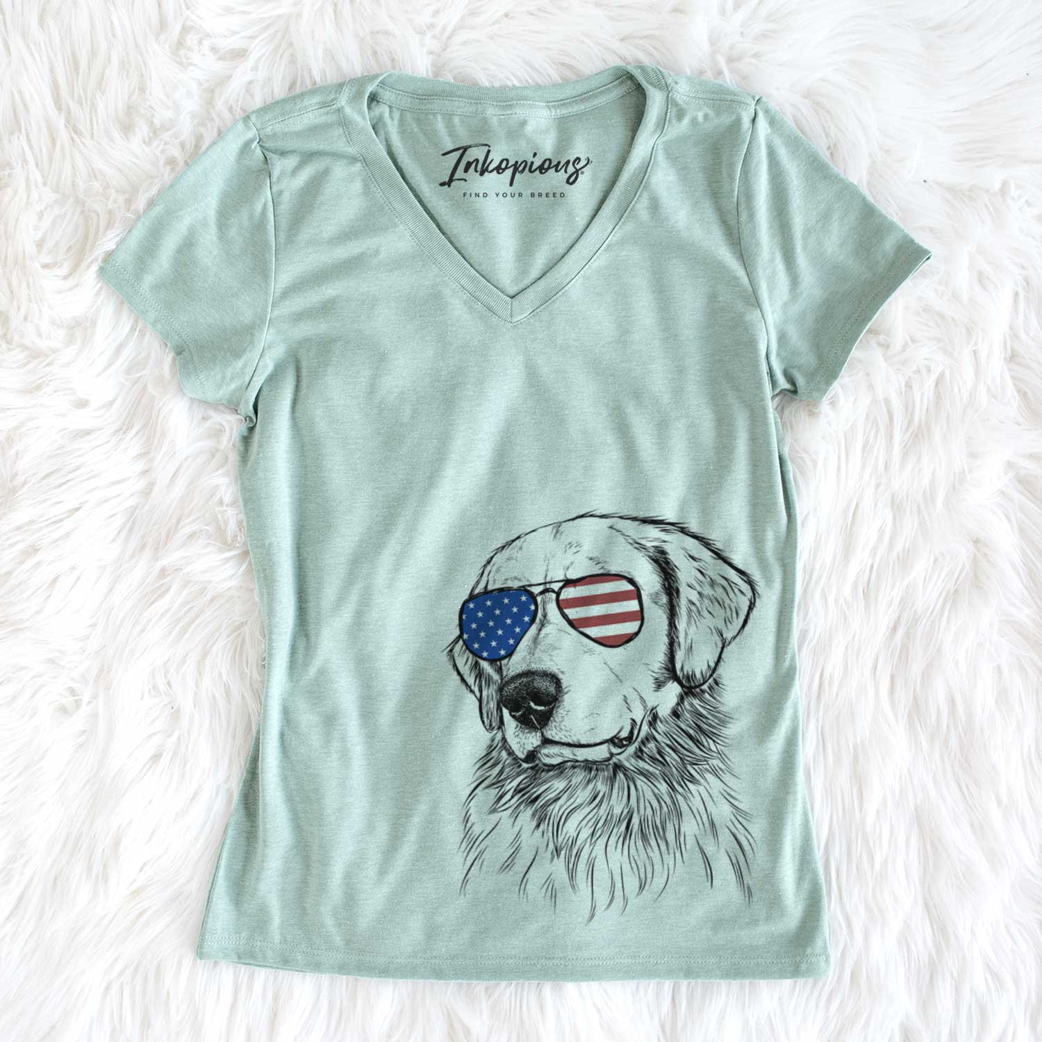 USA Quinn the Golden Retriever - Women's Perfect V-neck Shirt