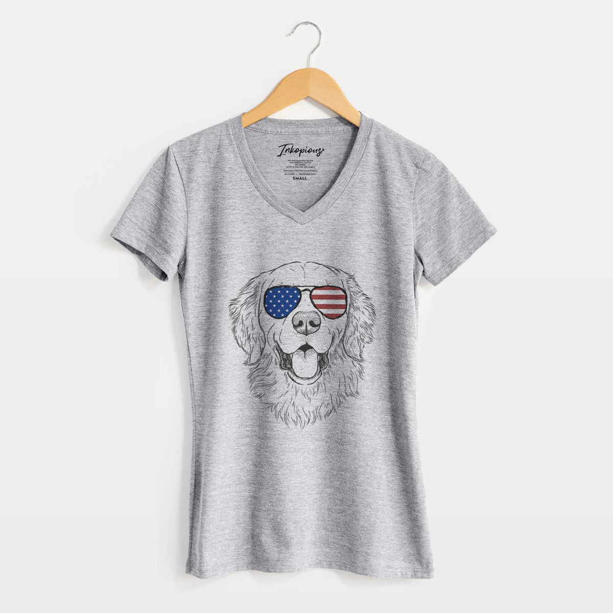 USA Sam the Golden Retriever - Women&#39;s Perfect V-neck Shirt