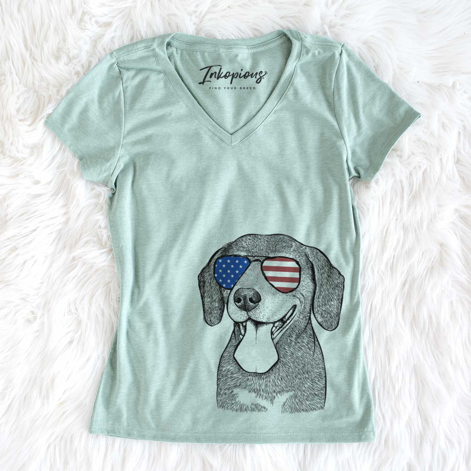 USA Scarlett the Beagle - Women's Perfect V-neck Shirt