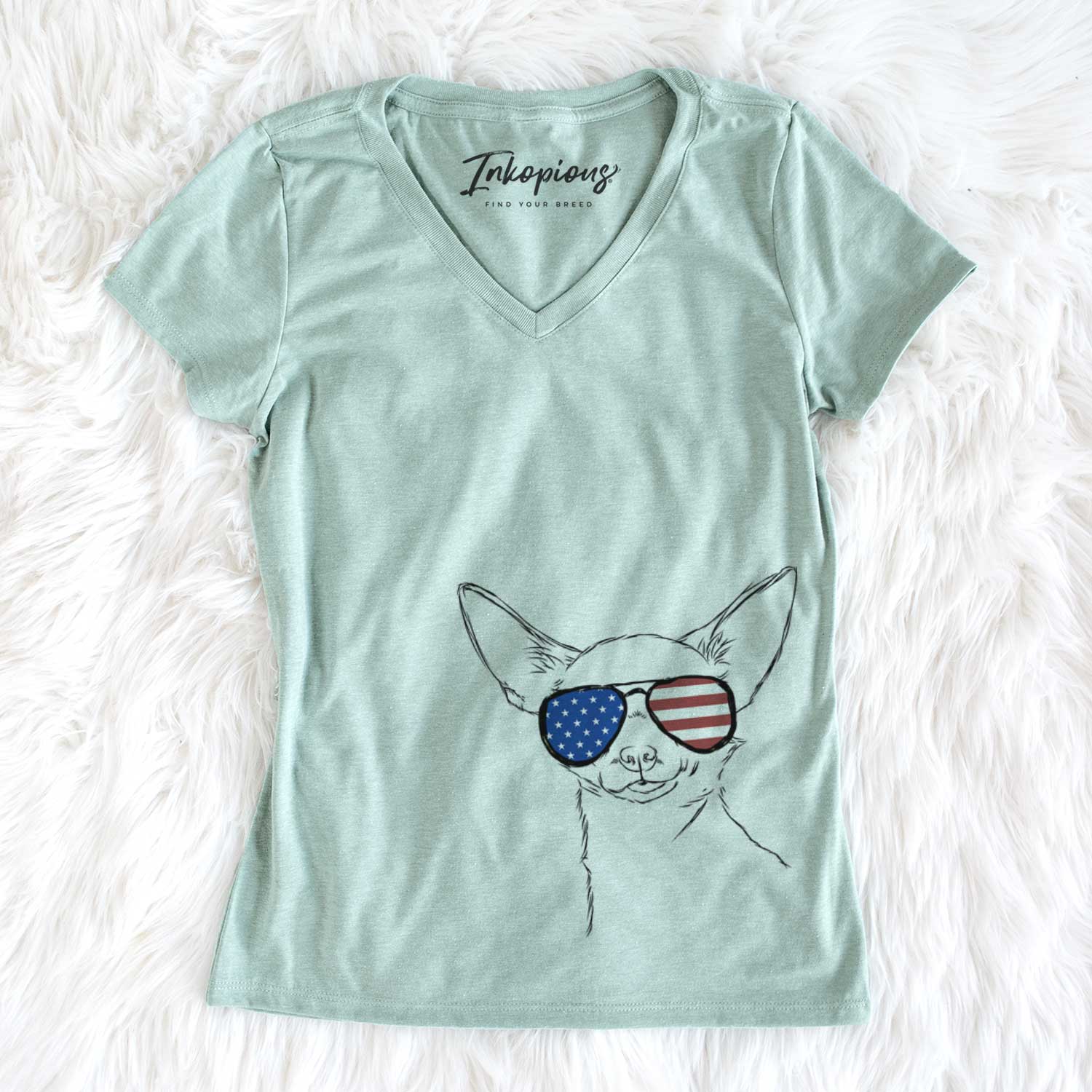 USA Tabitha the Chihuahua - Women's Perfect V-neck Shirt