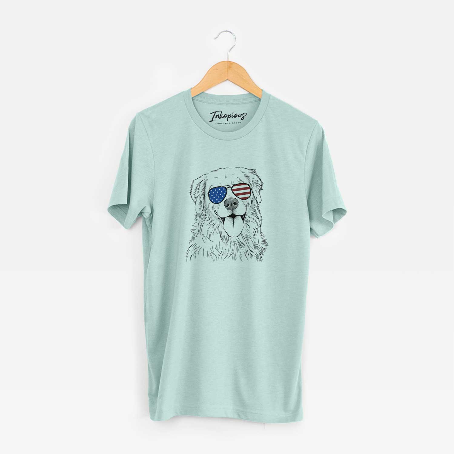 USA Ticket the Golden Retriever - Unisex Crewneck